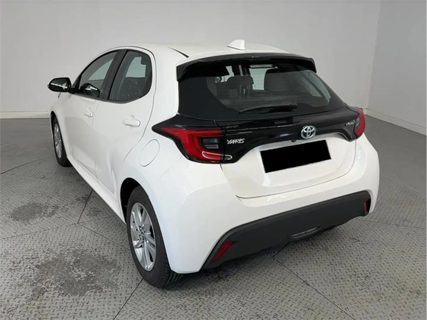 Toyota Yaris 120H 1.5 Active Tech - 2