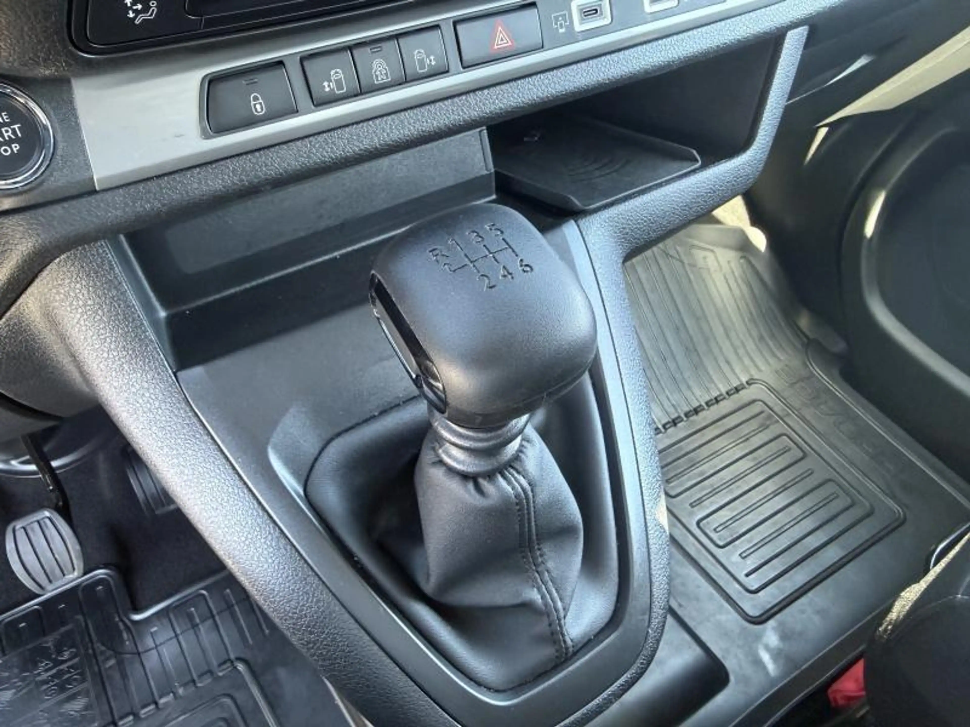 Toyota Verso Family PR 8pl MEDIUM — photo 10