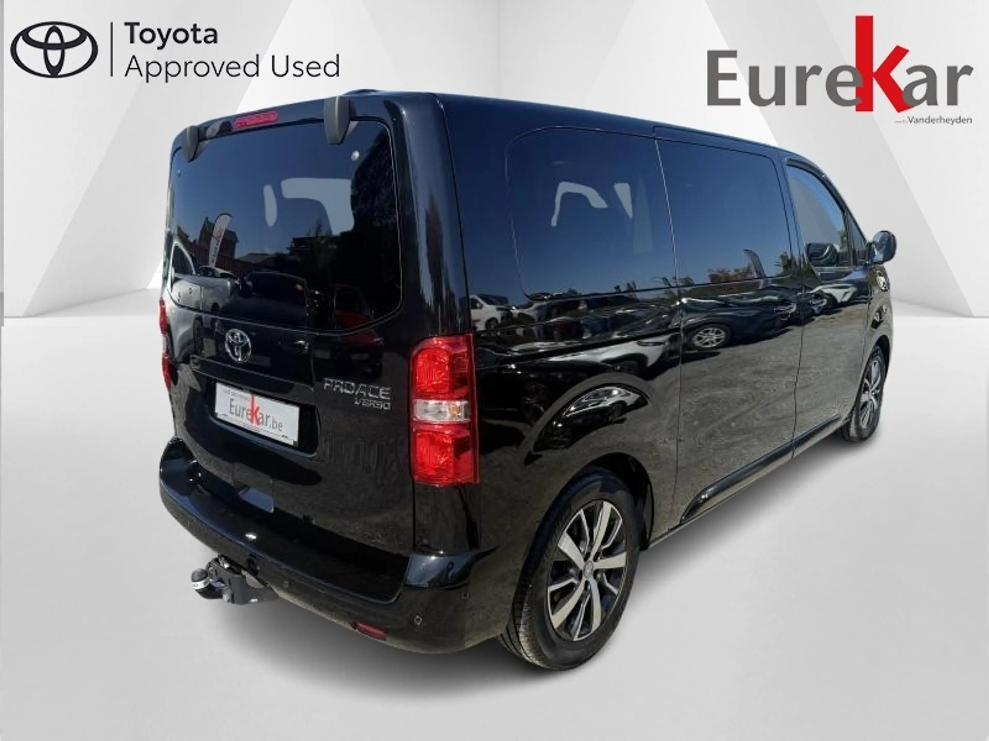 Toyota Verso Family PR 8pl MEDIUM — photo 3