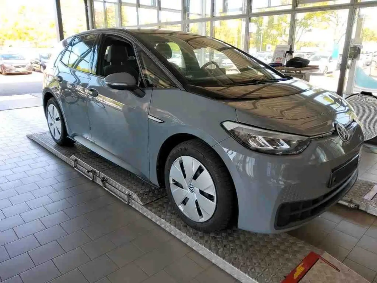 Volkswagen ID.3 Pure Performance 110 kW City Grau - 2