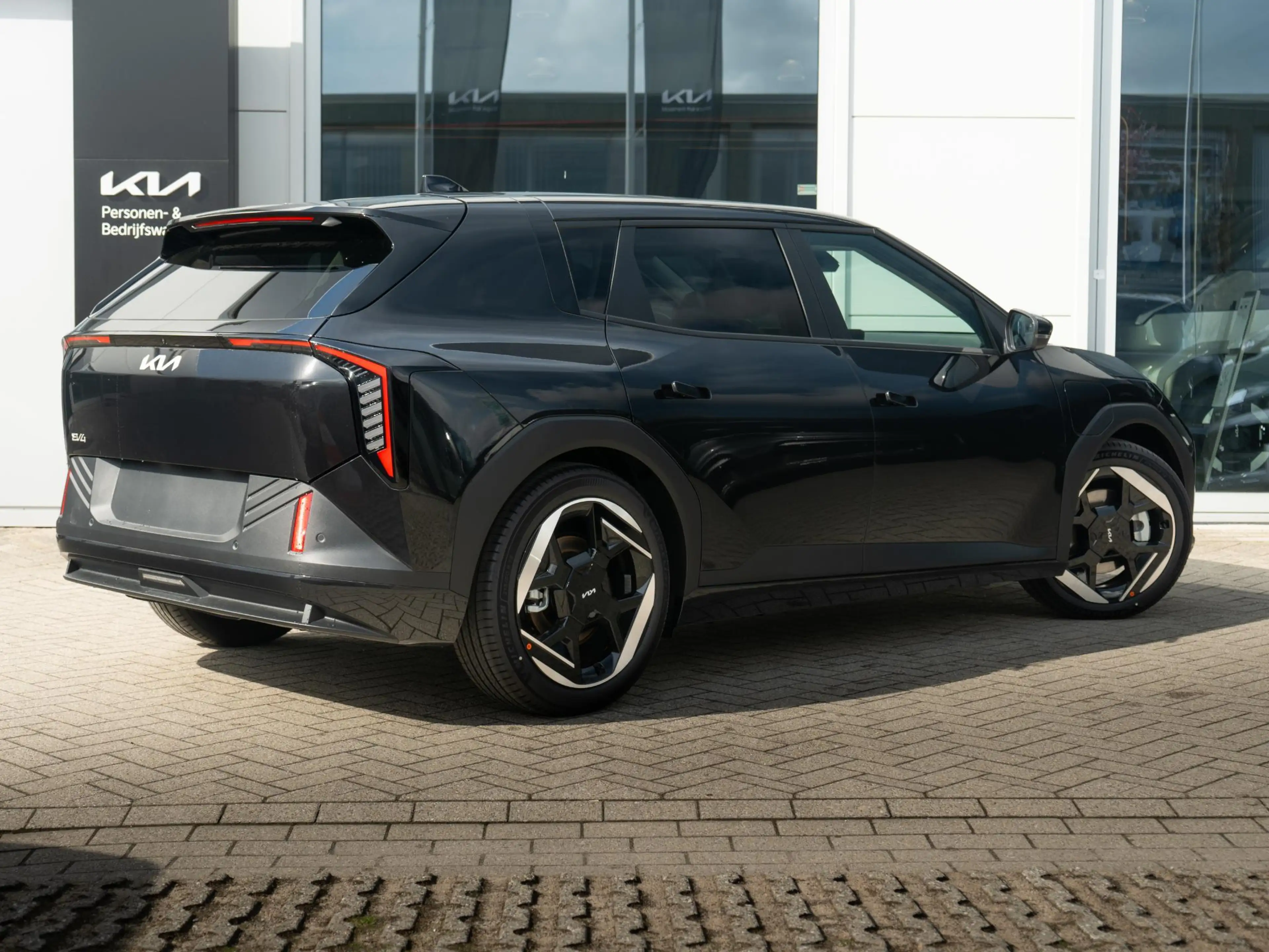 Kia EV4 Plus Advanced 81.4 kWh | Navigatie | Stoel en stuu — photo 4