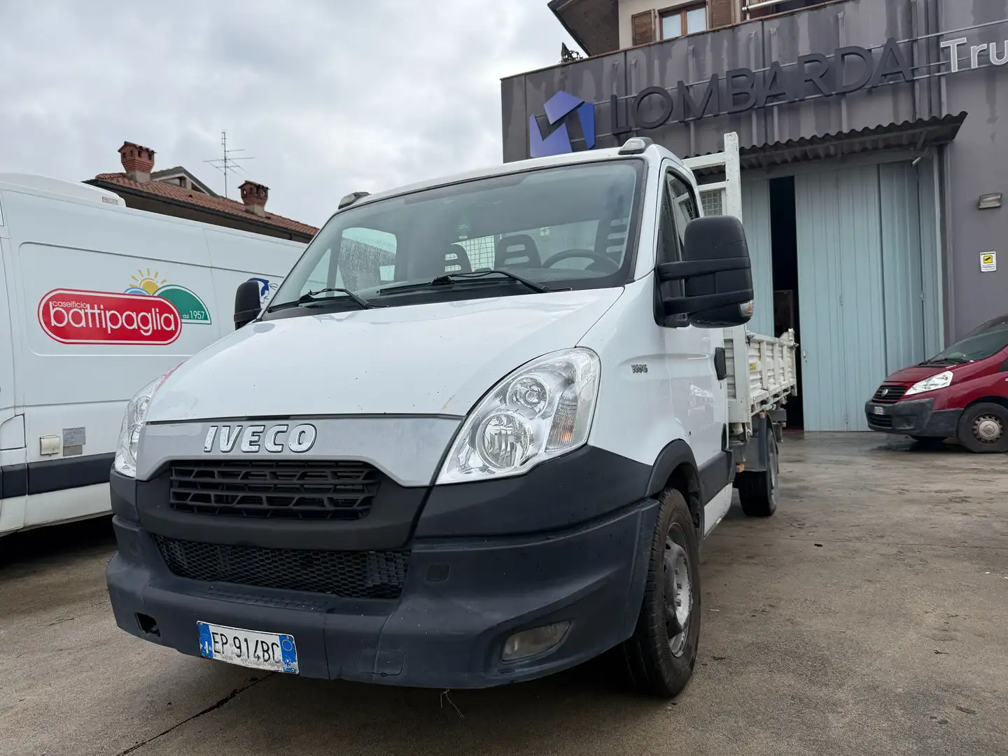 Iveco Daily 35S15/2.3/145 CV/RIBALTABILE/180000 KM/2013 Bianco - 1
