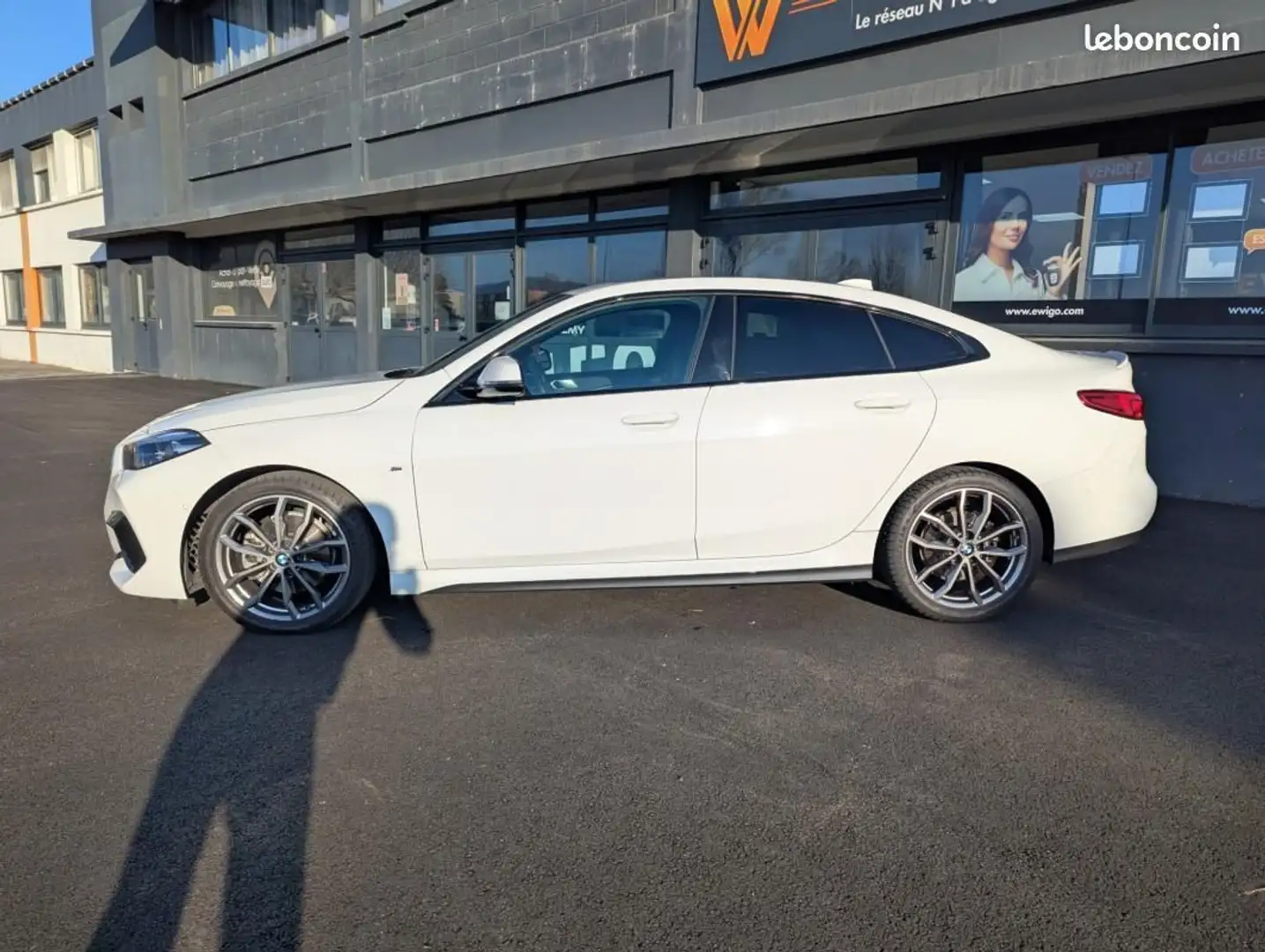 BMW 218 Serie M SPORT 218i 140CH COUPE TOIT OUVRANT SIEGES Blanc - 2