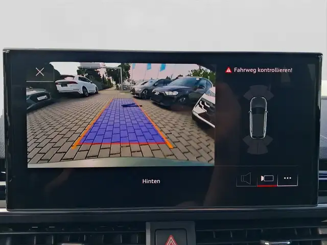 Audi A4 view 14