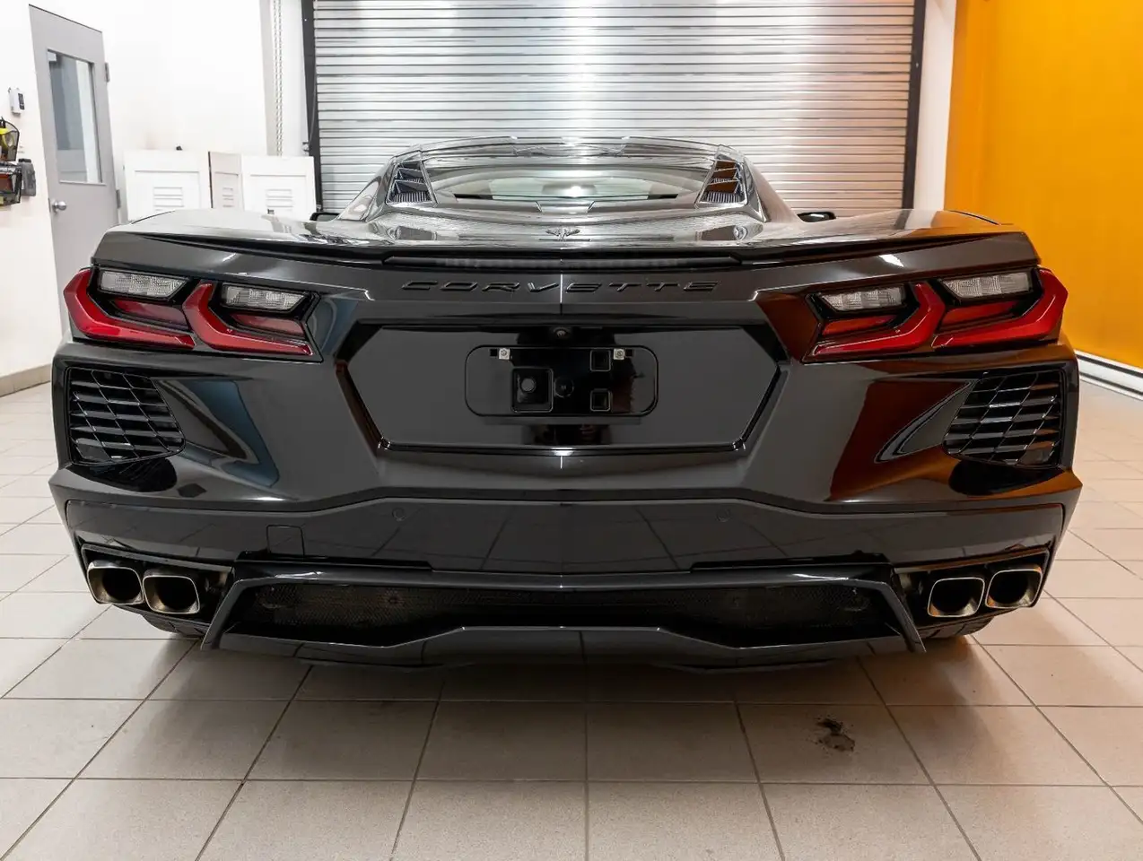 Chevrolet Corvette снимка Chevrolet Corvette