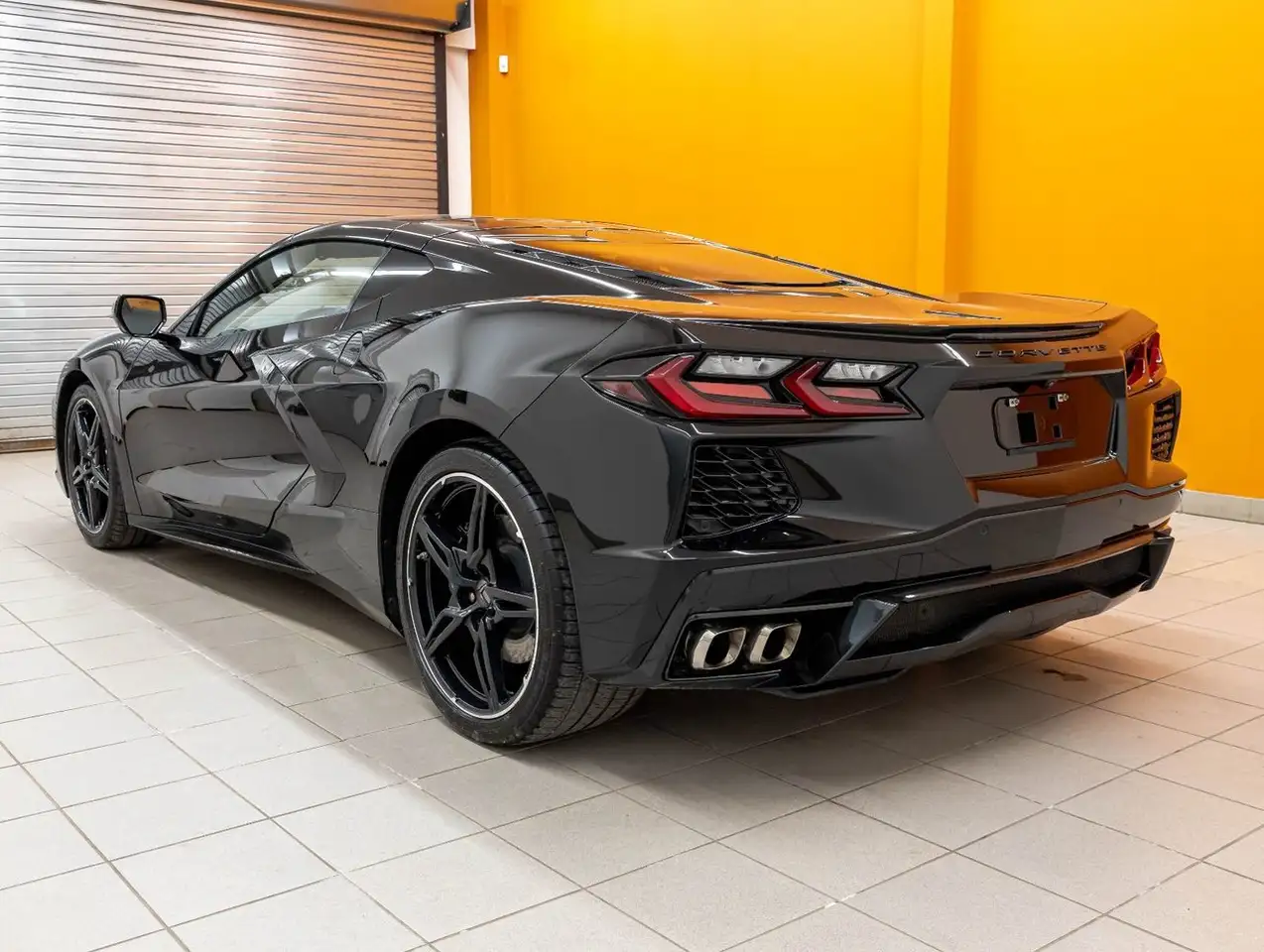 Chevrolet Corvette снимка Chevrolet Corvette