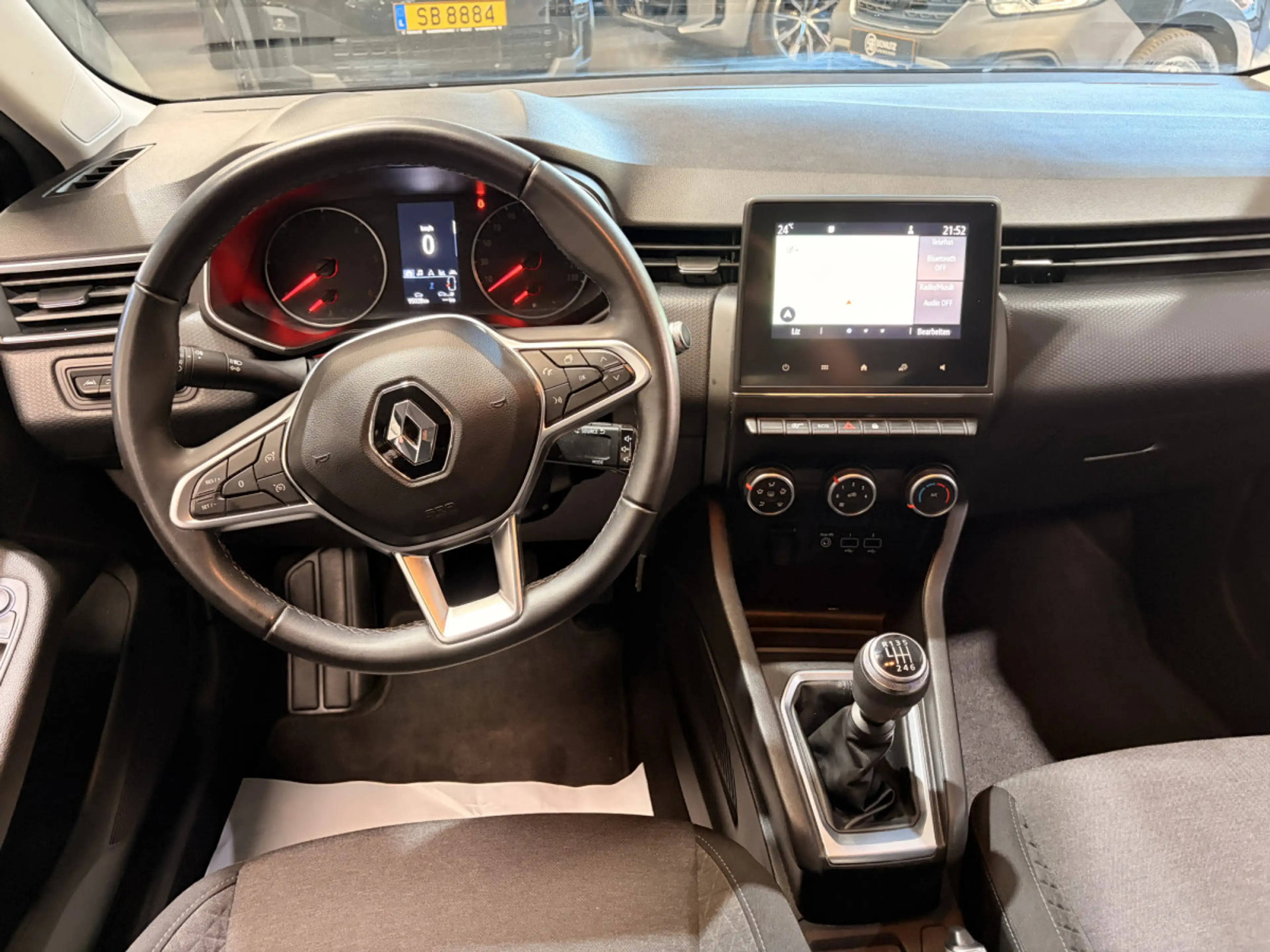 Renault Clio 1.5 dCi 86HP — photo 9