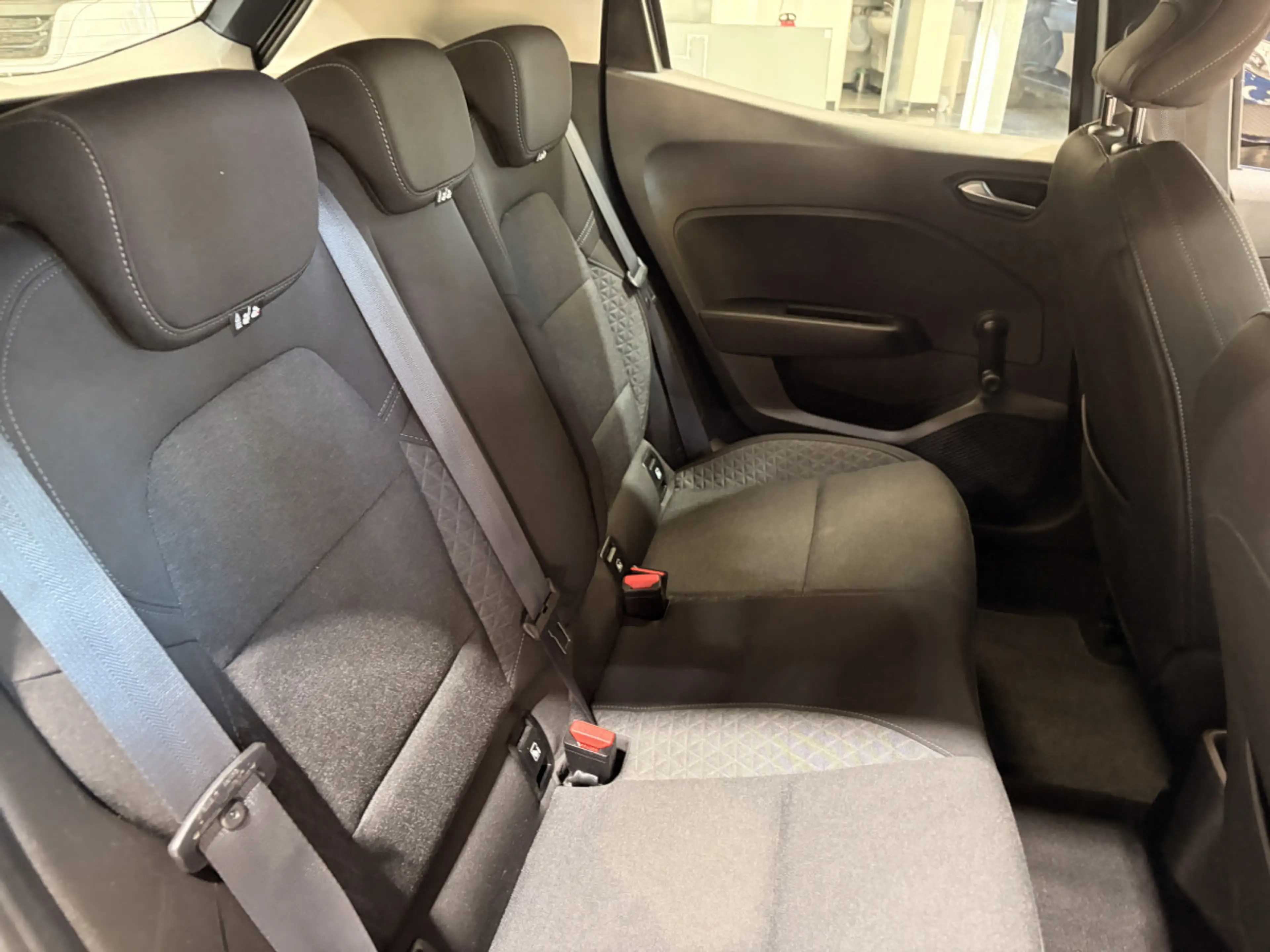 Renault Clio 1.5 dCi 86HP — photo 12