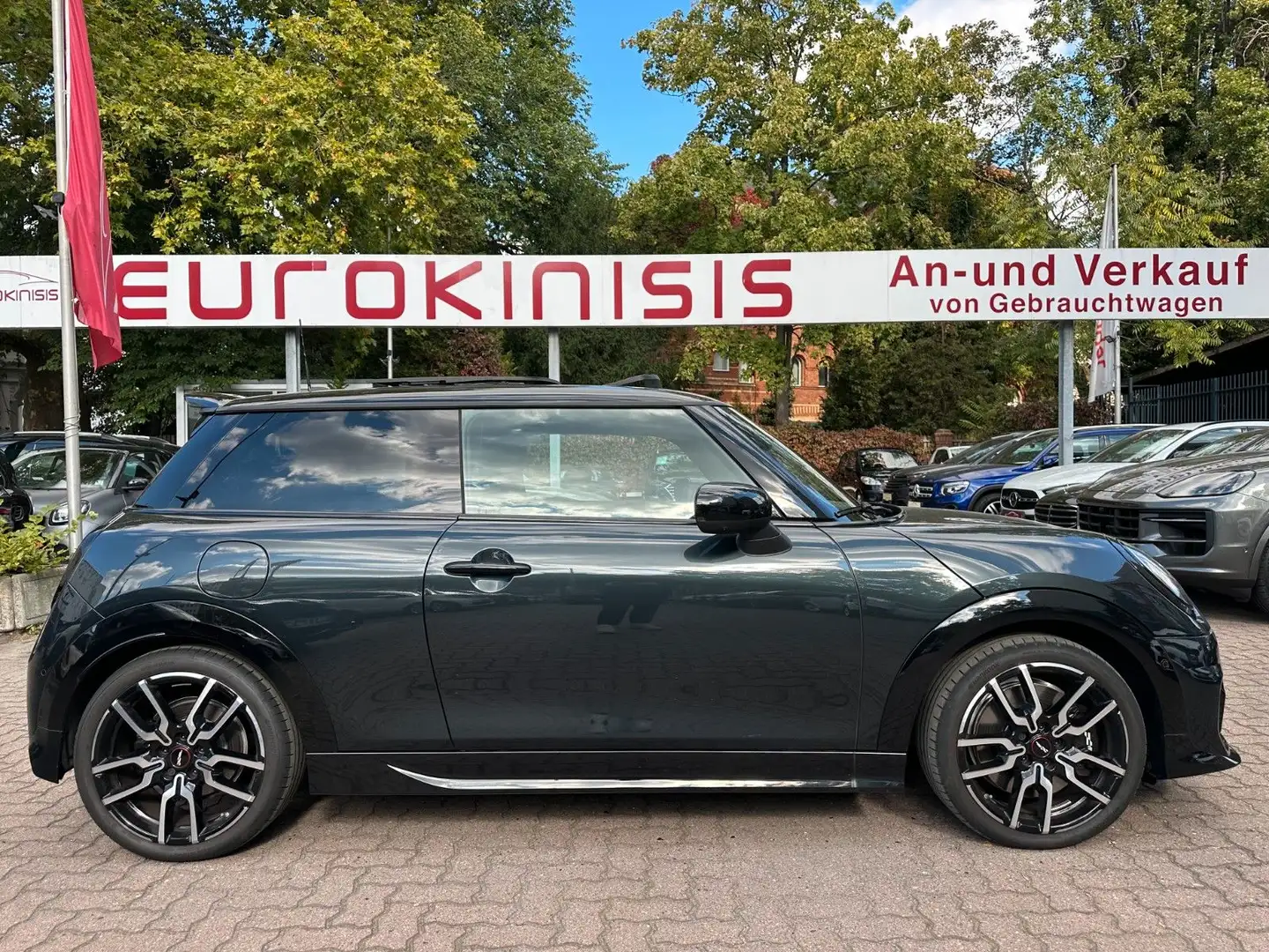 MINI Cooper S S JCW Trim Aut.*Mass*e.SD*HuD*H/K*360*VOLL Grau - 1