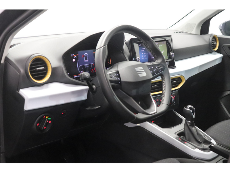SEAT Arona 1.0 TSI Style #App-Connect #LED — photo 8