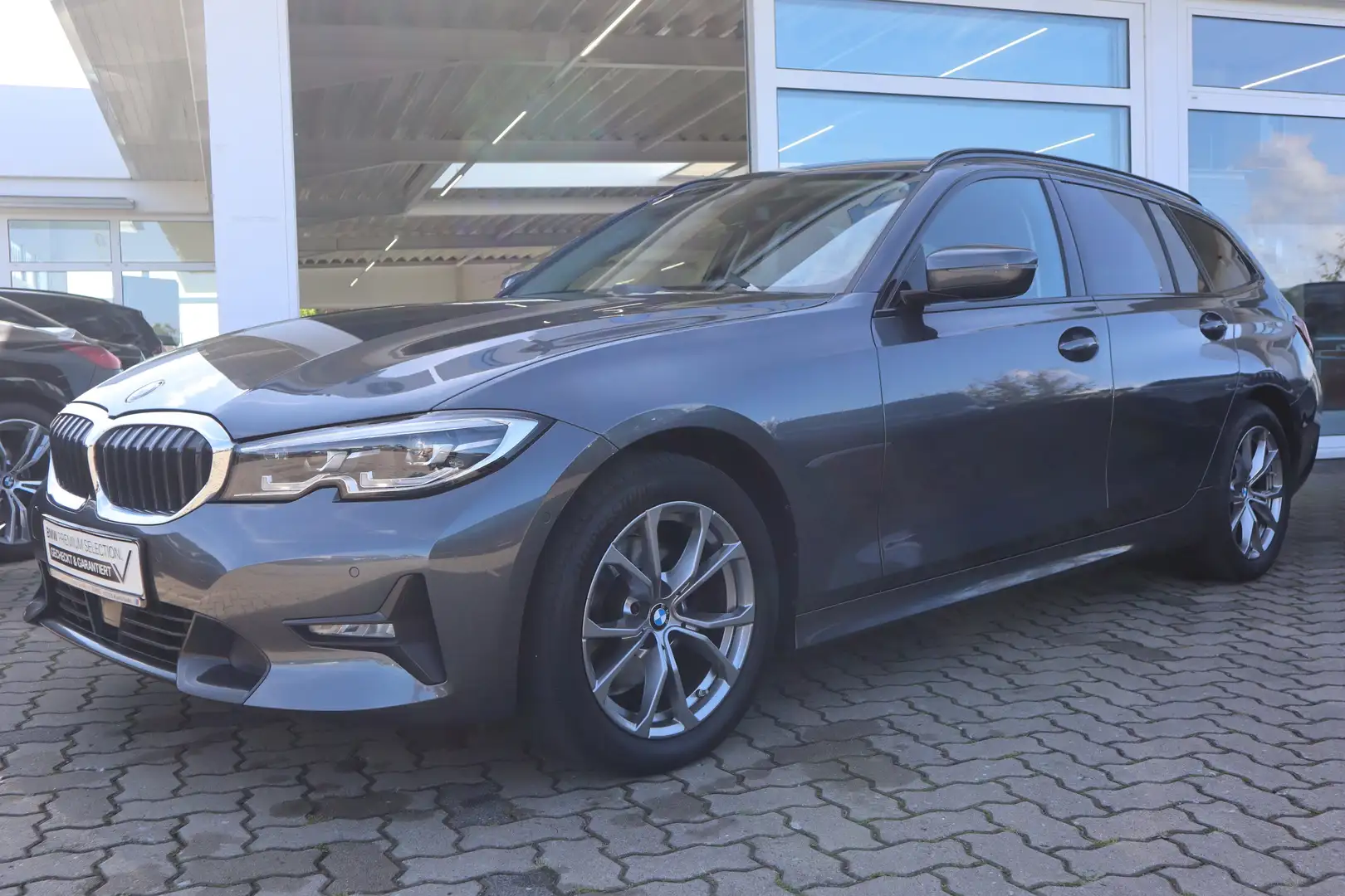 BMW 320 d xDrive Touring Sport Line/HiFi/DAB/Shz/Sportsitz Gris - 1