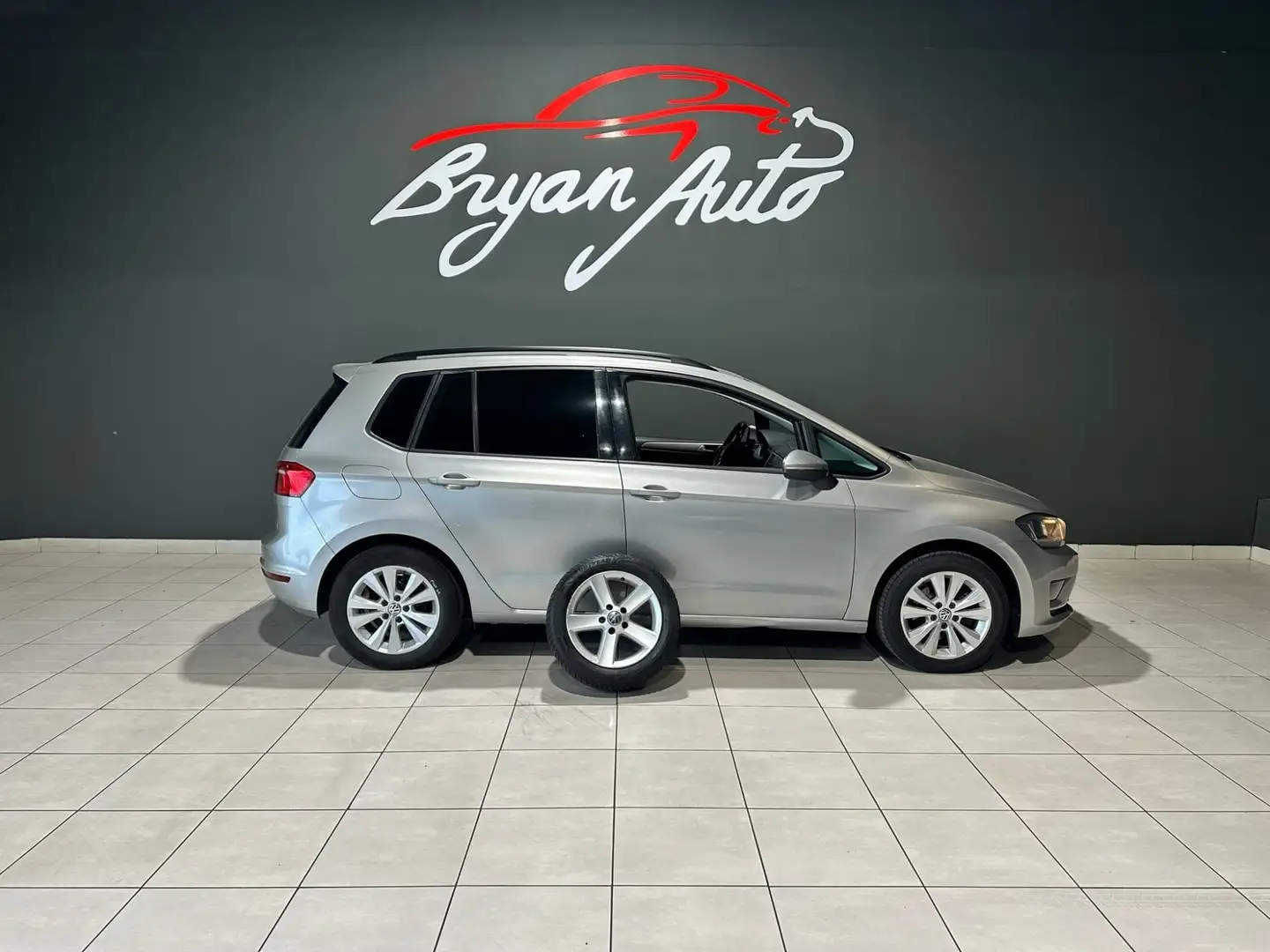 Volkswagen Golf Sportsvan 1.6 tdi Highline 110cv - 1