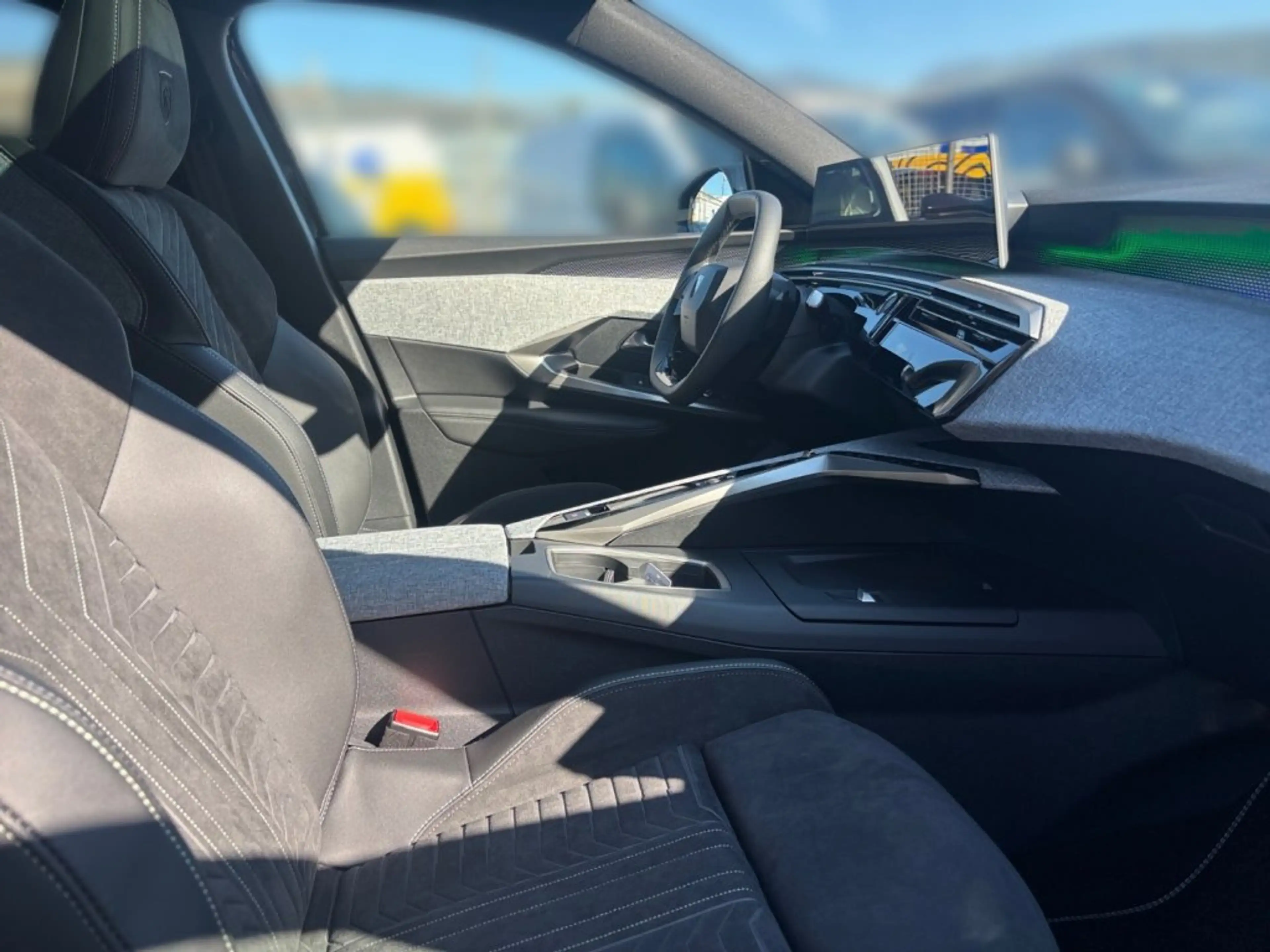 Peugeot 3008 GT Hybrid 145 e-DCS6 — photo 10
