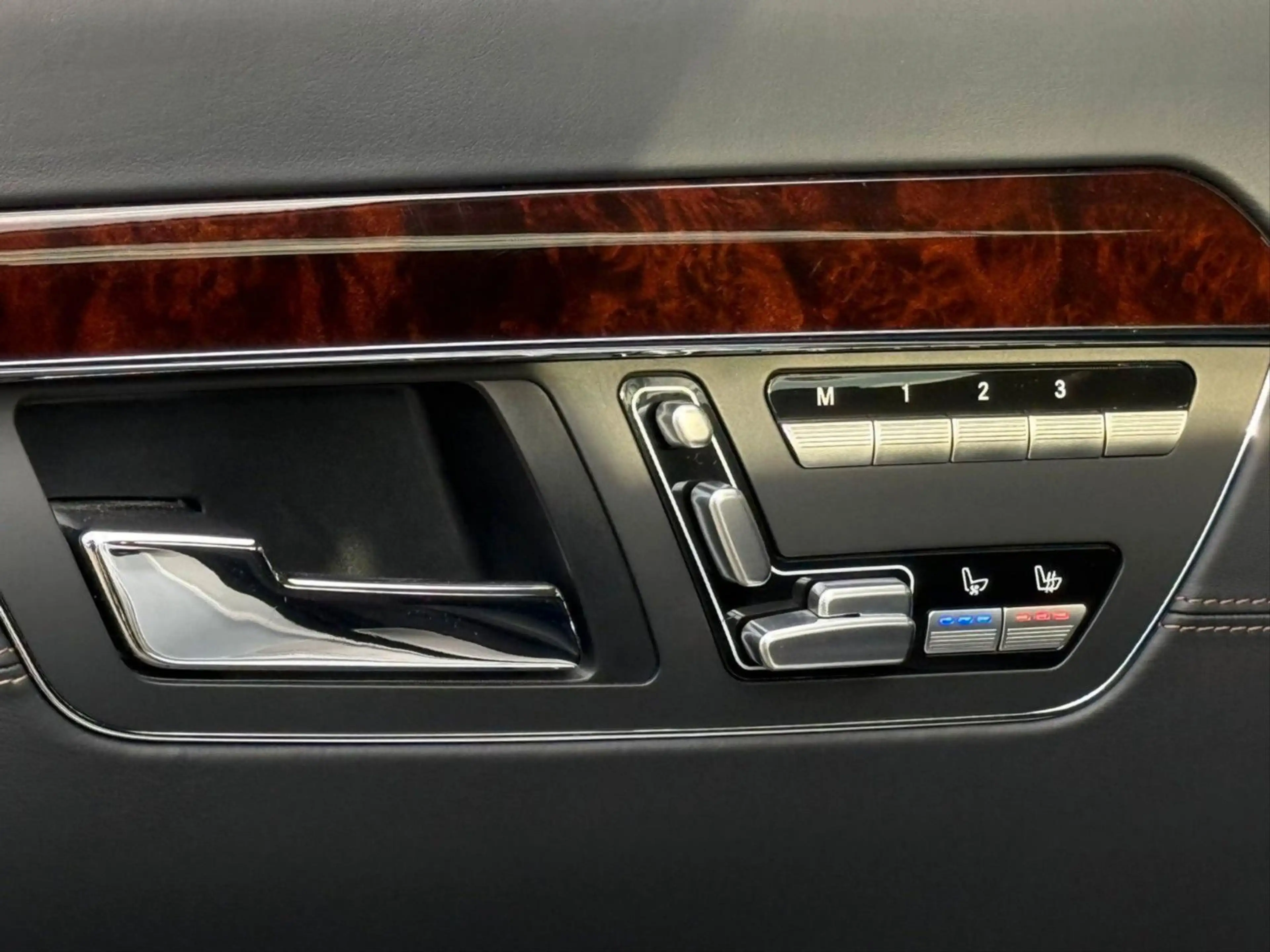 Mercedes-Benz S 63 AMG S Limousine S 63 AMG L — photo 11