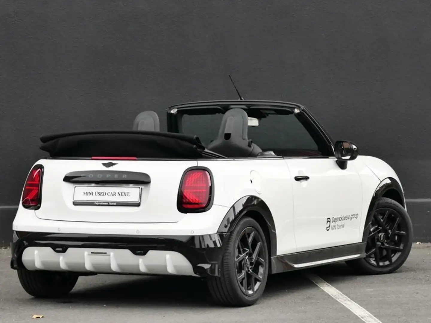 MINI Cooper Cabrio TRIM JCW Wit - 2