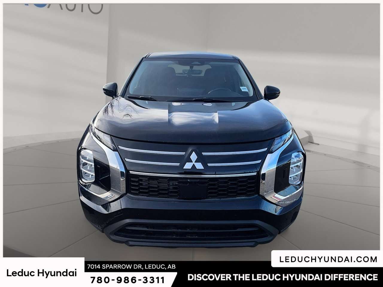 2026 Mitsubishi Outlander ES — снимка 2