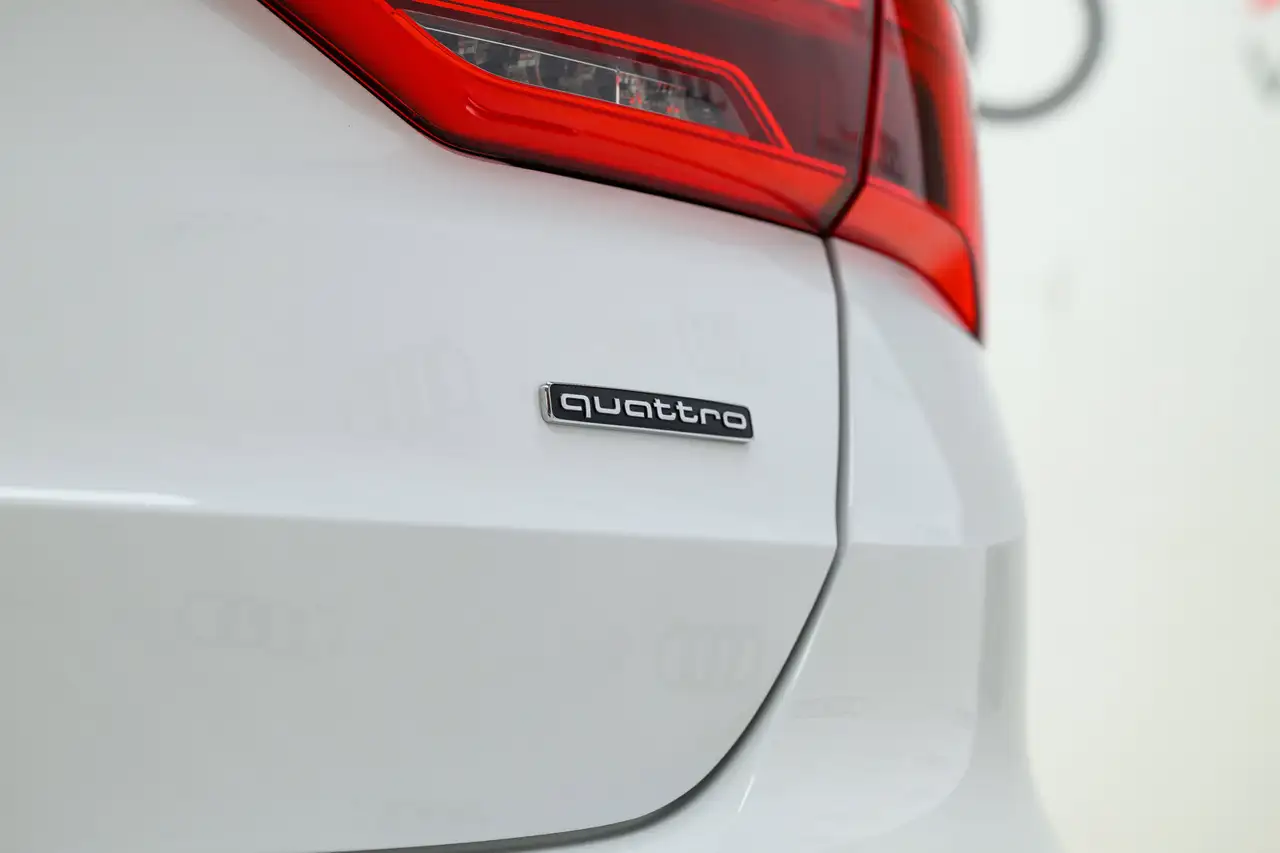 Audi Q3 снимка Audi Q3
