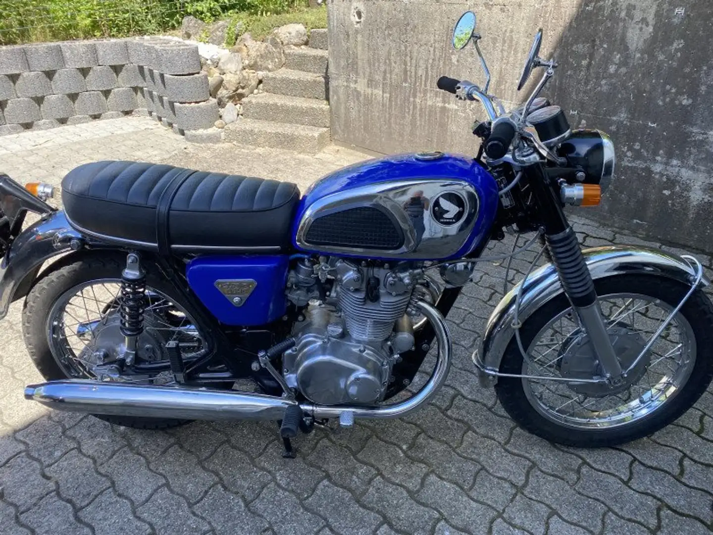 Honda CB 450 Blauw - 1