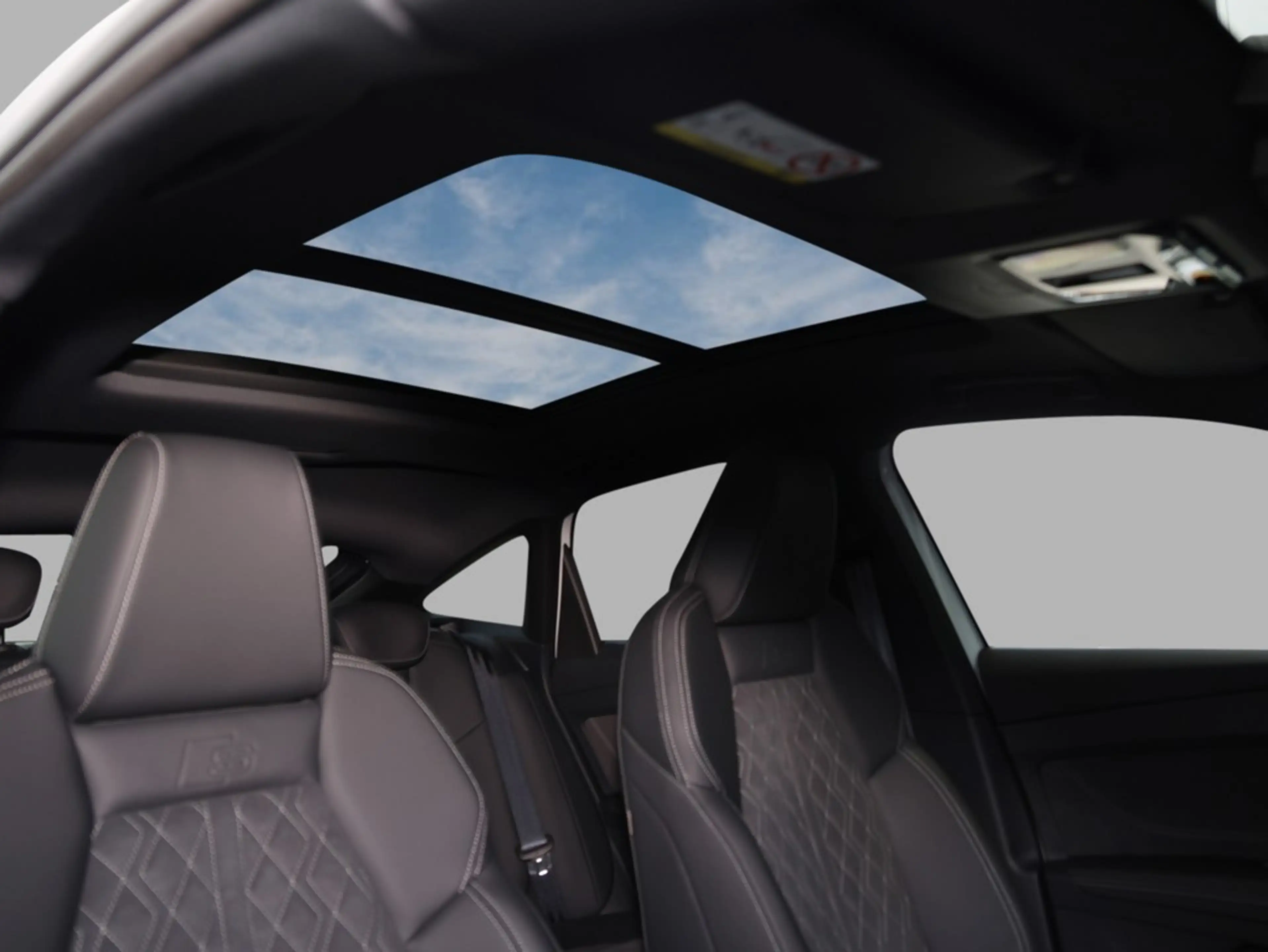 Audi e-tron quattro 220 kW — photo 10