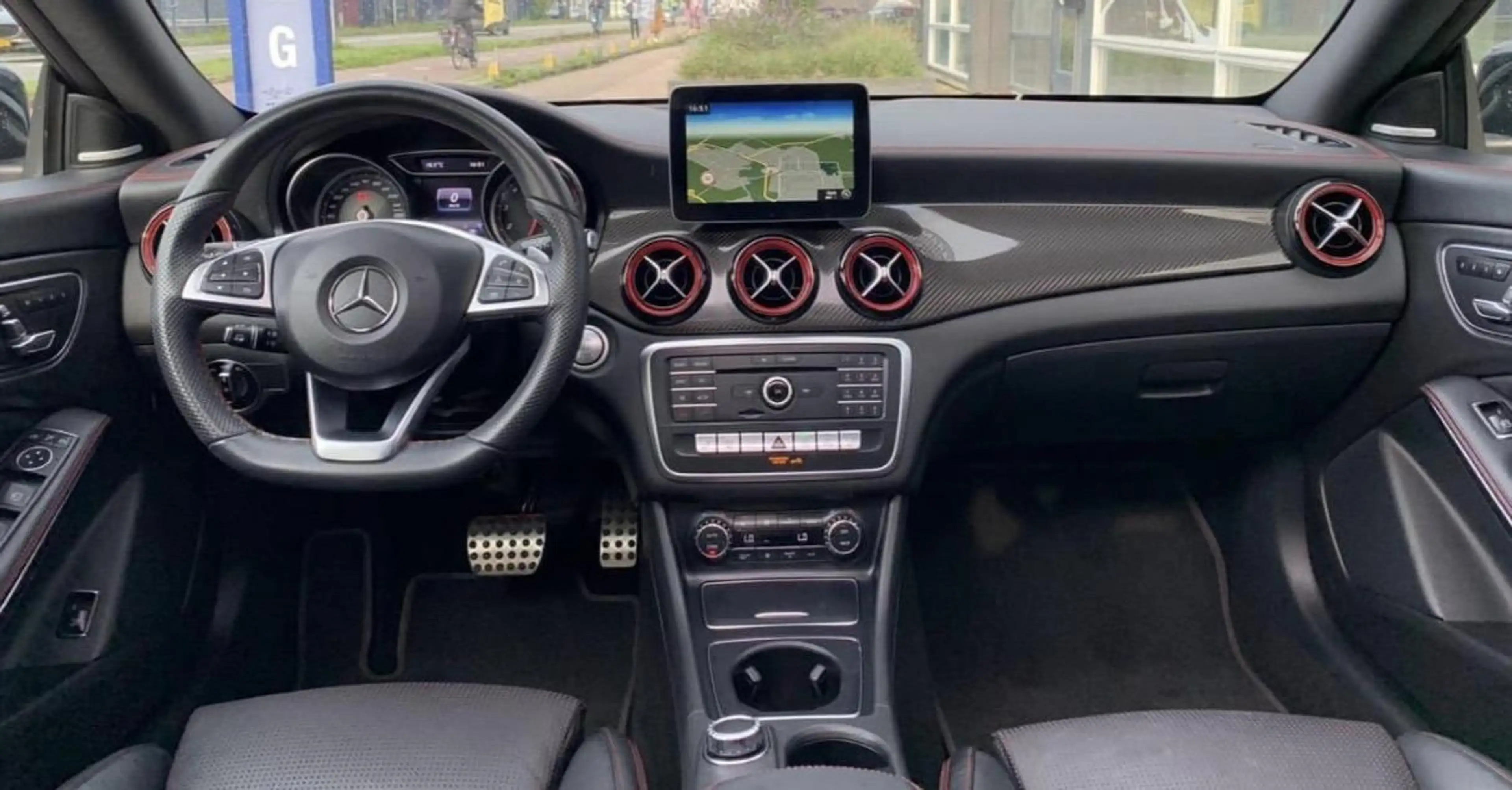 Mercedes-Benz CLA 250 Sport 4MATIC Prestige — photo 2