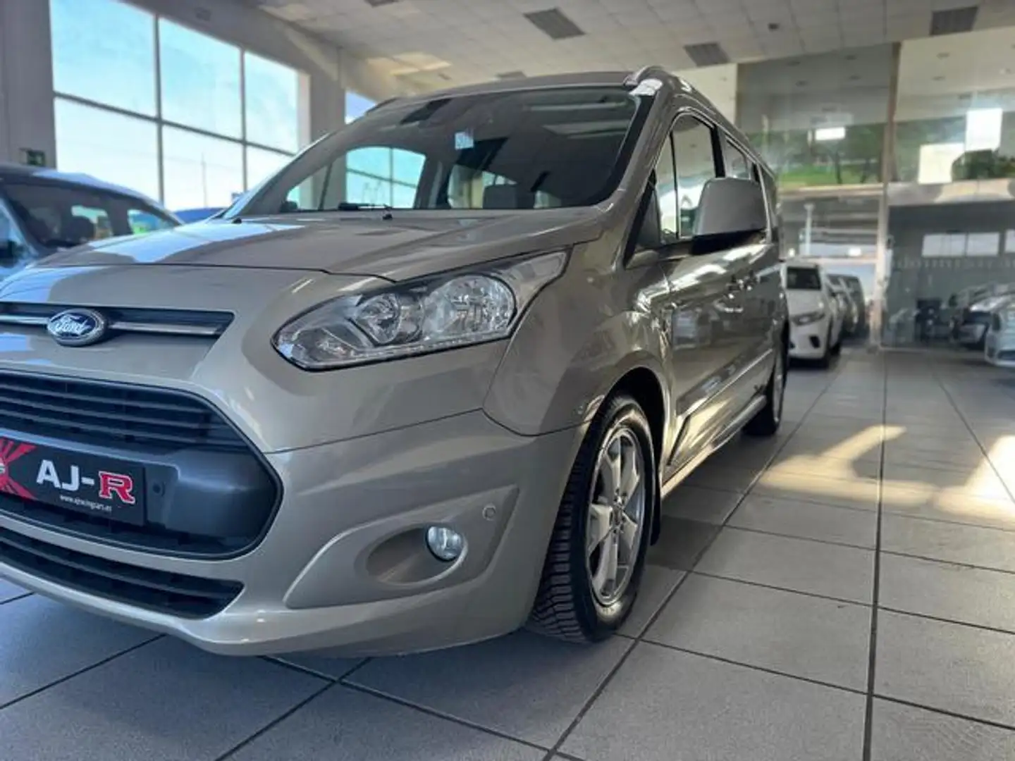 Ford Transit Connect Grand T 1.5TDCi S&S Titanium 120 Beige - 2