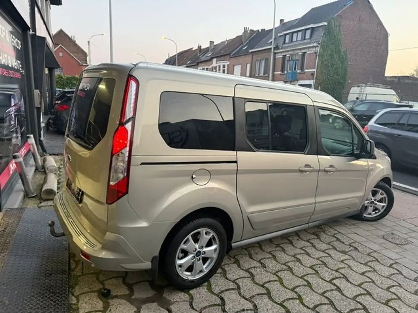 Ford Transit Connect Grand T 1.5TDCi S&S Titanium 120 Beige - 1