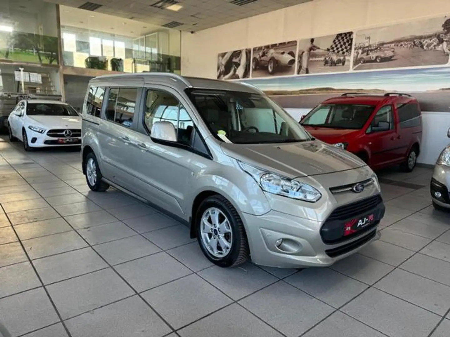 Ford Transit Connect Grand T 1.5TDCi S&S Titanium 120 Beige - 1
