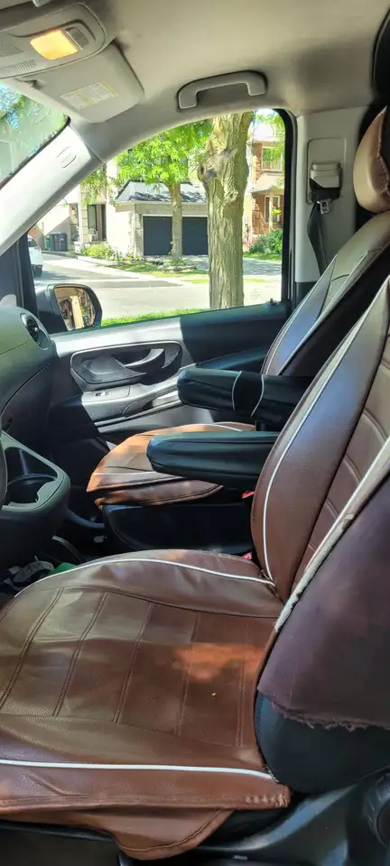 Mercedes-Benz снимка Mercedes-Benz