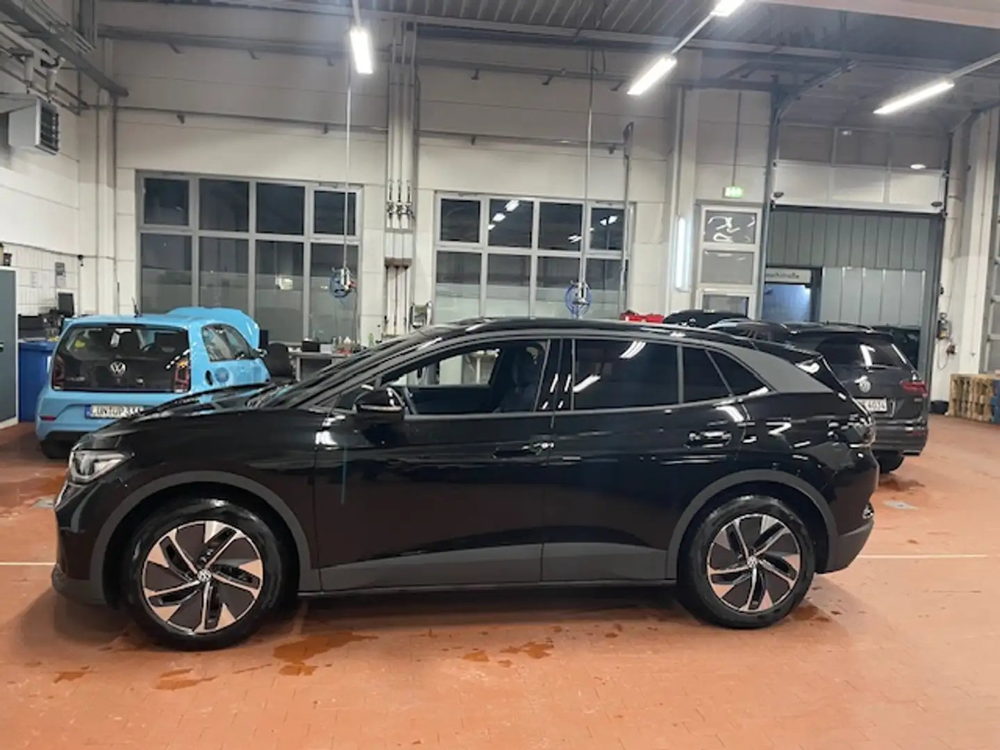 Volkswagen ID.4 Pure Navi Wärmep. ACC SideAssist IQ-Light 19Zoll Schwarz - 2