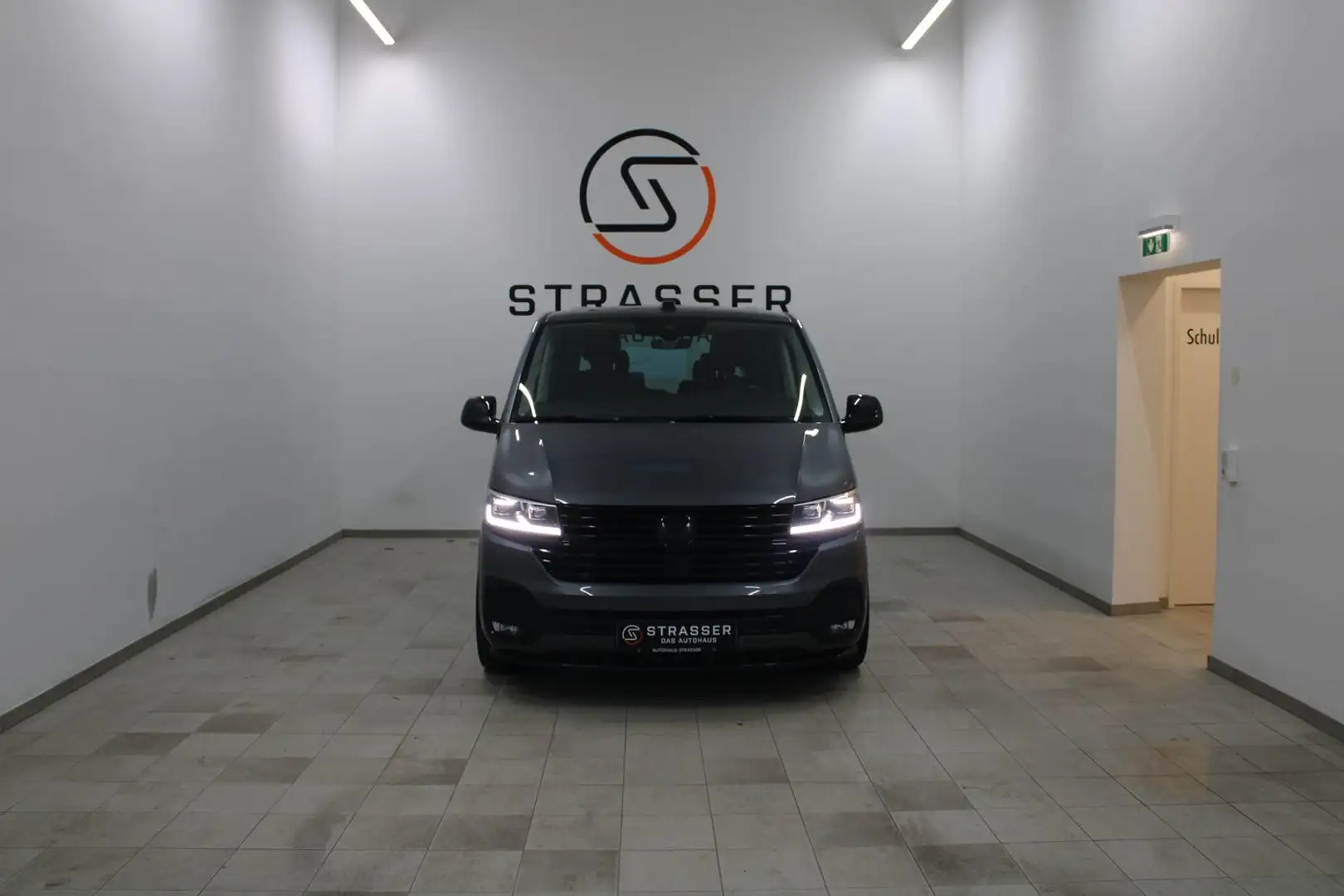 Volkswagen T6.1 Multivan VW T6.1 Multivan Highline TDI 4MOTION Gris - 2