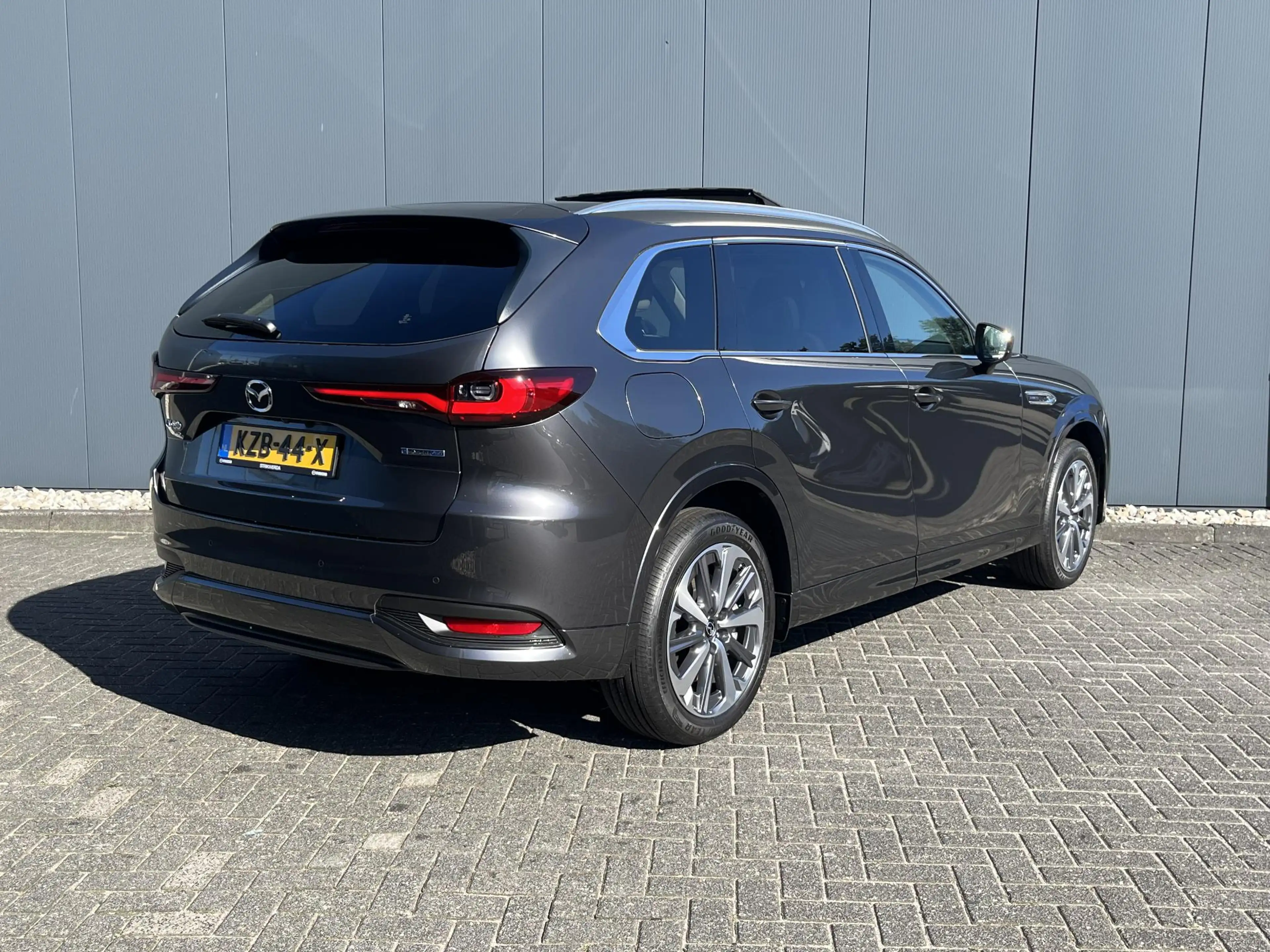 Mazda CX-80 2.5 e-SkyActiv PHEV Takumi Plus Nieuw!| 7 persoons — photo 3
