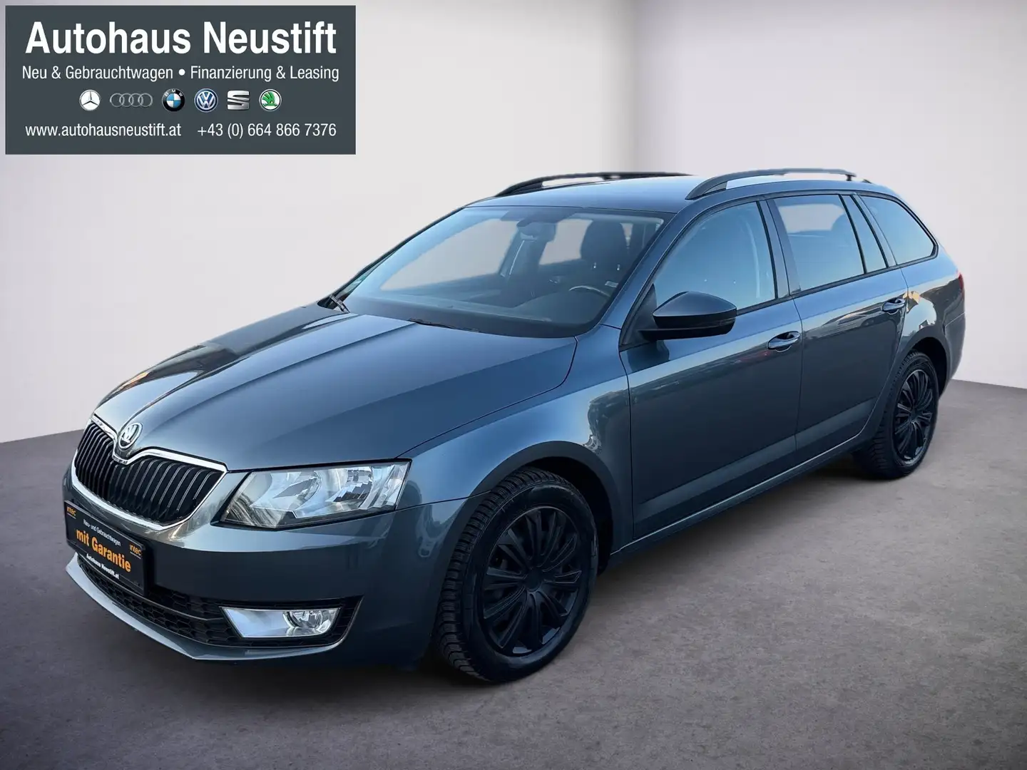 Skoda Octavia 2.0 TDI Ambition Grau - 1