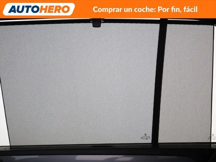 Volkswagen Touran 2019, foto 36