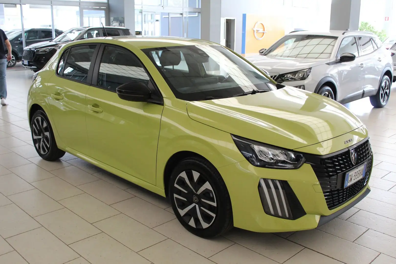 Peugeot 208 208 PureTech 75 Stop&Start 5 porte Active Gelb - 2