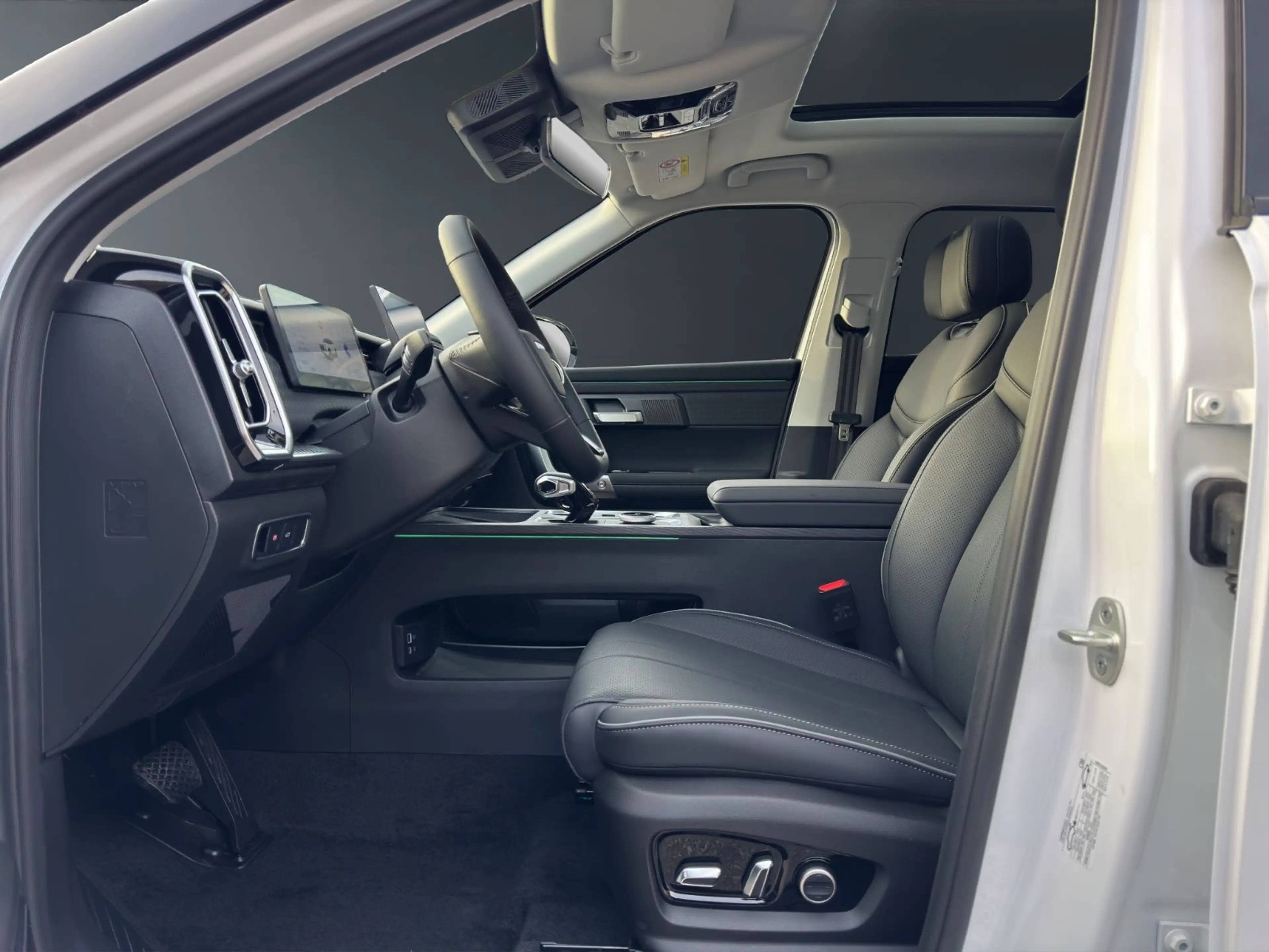 Jaecoo J7 AWD 1.6 TGDI Premium-Line Ambi CarPlay DAB — photo 9