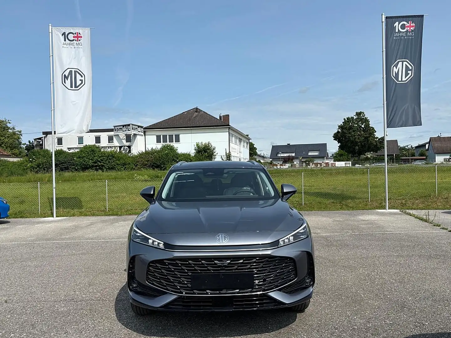 MG HS PHEV+ Luxury 21,4kWh Aut. *FAHRZEUG AM TRANSPORT* Grau - 2