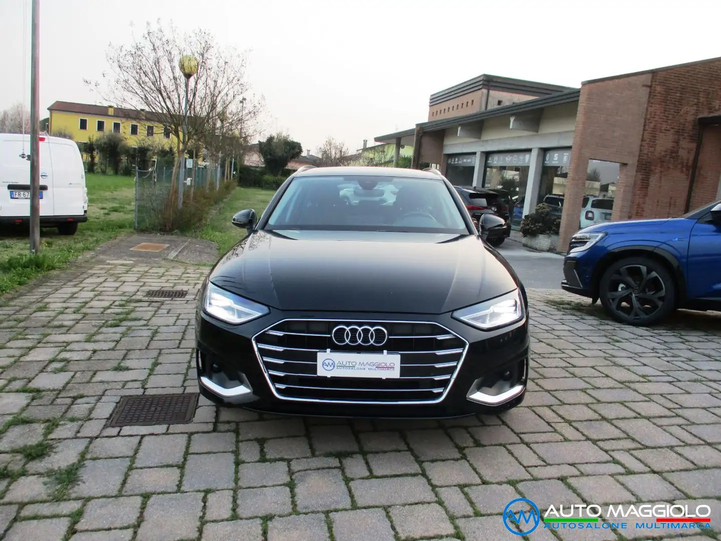 Audi A4 Avant 30 TDI 136 CV S tronic Business Advanced Nero - 2