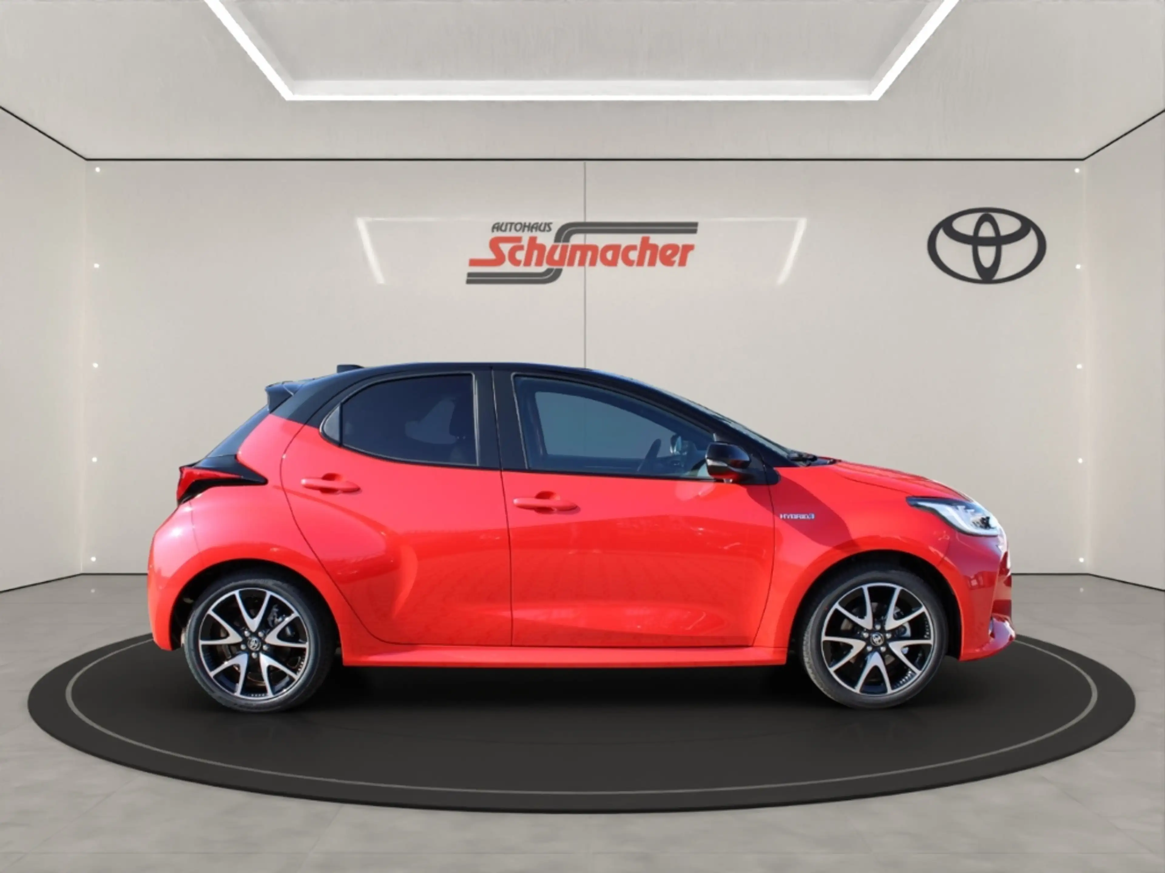 Toyota Yaris HYBRID+ACAA+GJ-RÄDER+TOYOTA RELAX !! — photo 5