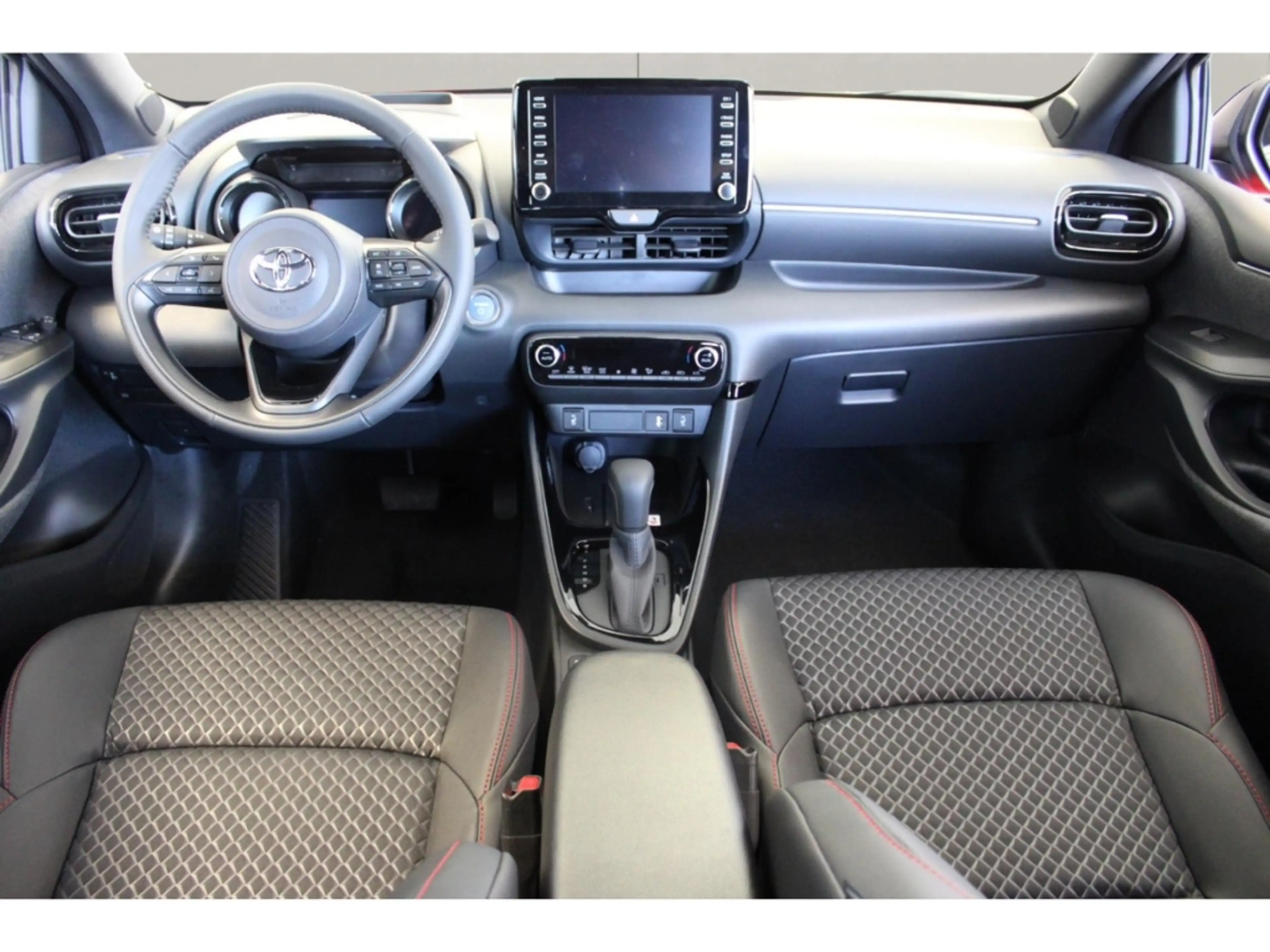 Toyota Yaris HYBRID+ACAA+GJ-RÄDER+TOYOTA RELAX !! — photo 10