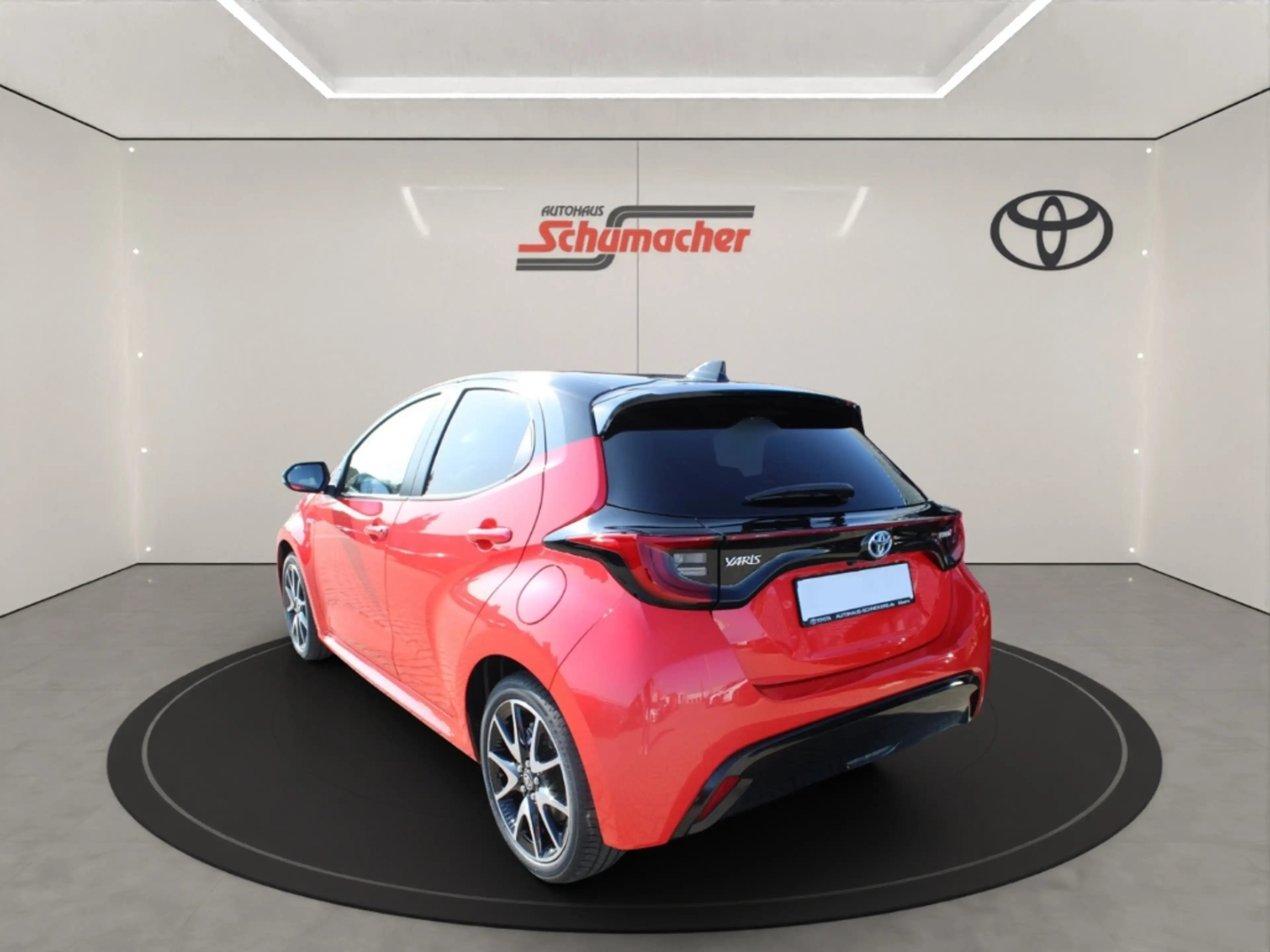 Toyota Yaris HYBRID+ACAA+GJ-RÄDER+TOYOTA RELAX !! — photo 3