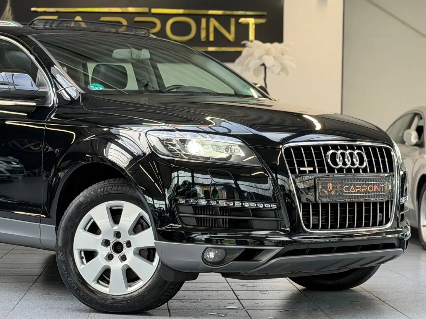 Audi Q7 3.0 TDI V6 quattro/Pano/Xenon/7-Sitze/BT Schwarz - 2