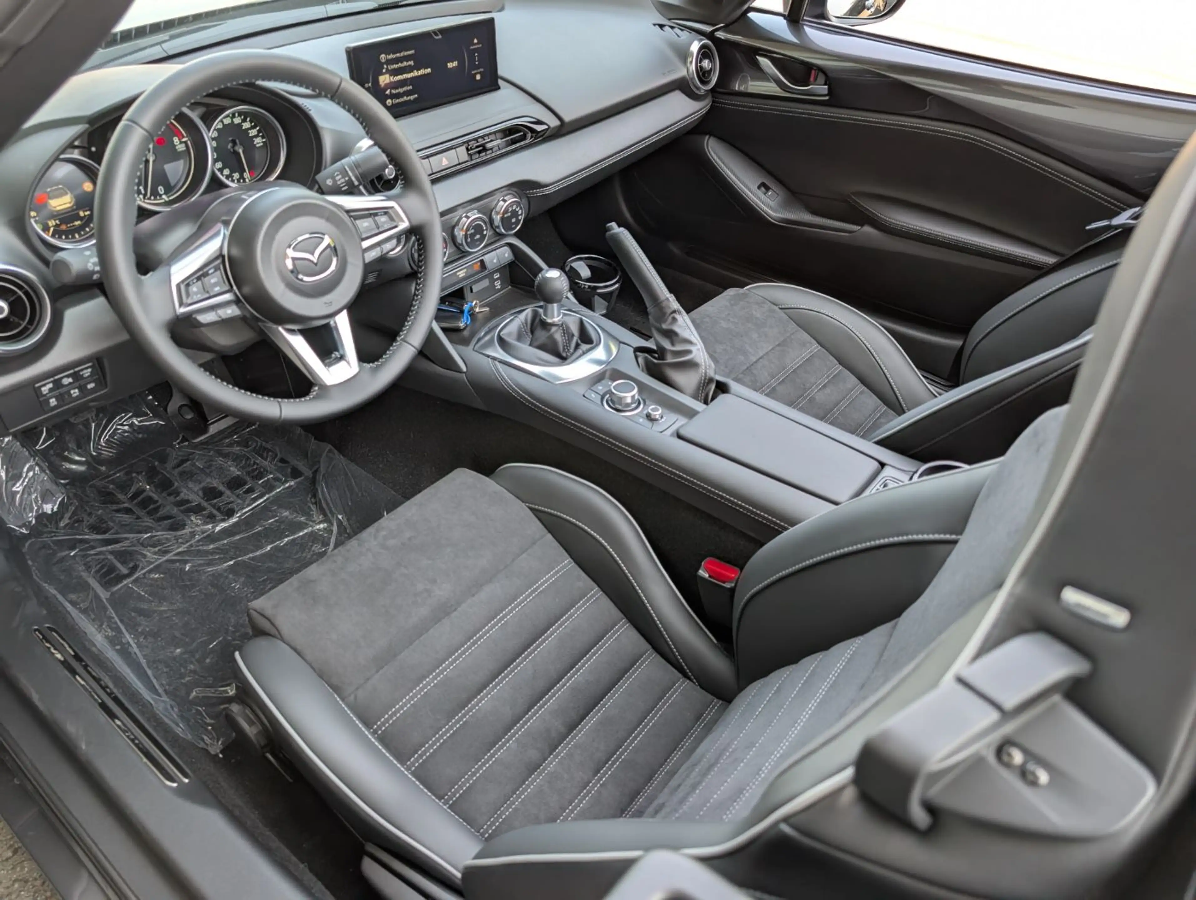 Mazda MX-5 1.5 G132 HOMURA — photo 17
