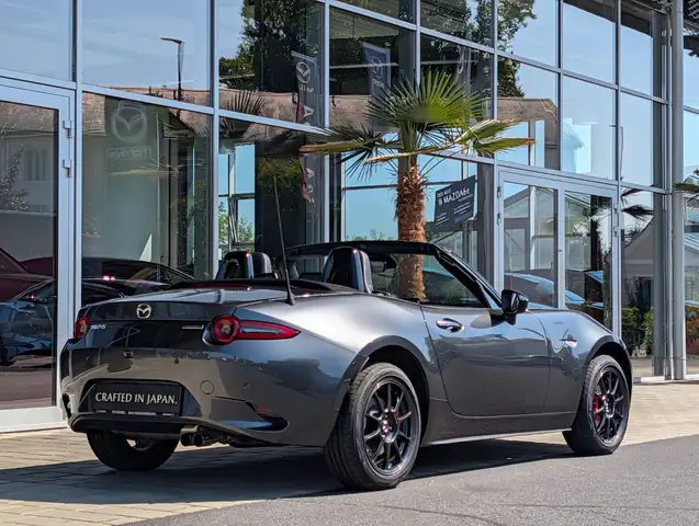 Mazda MX-5 view 7