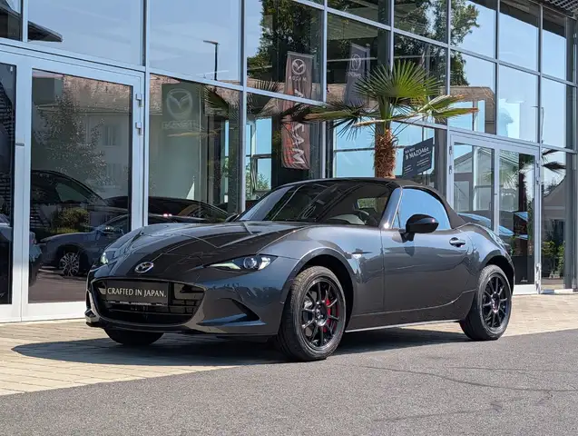 Mazda MX-5 view 2