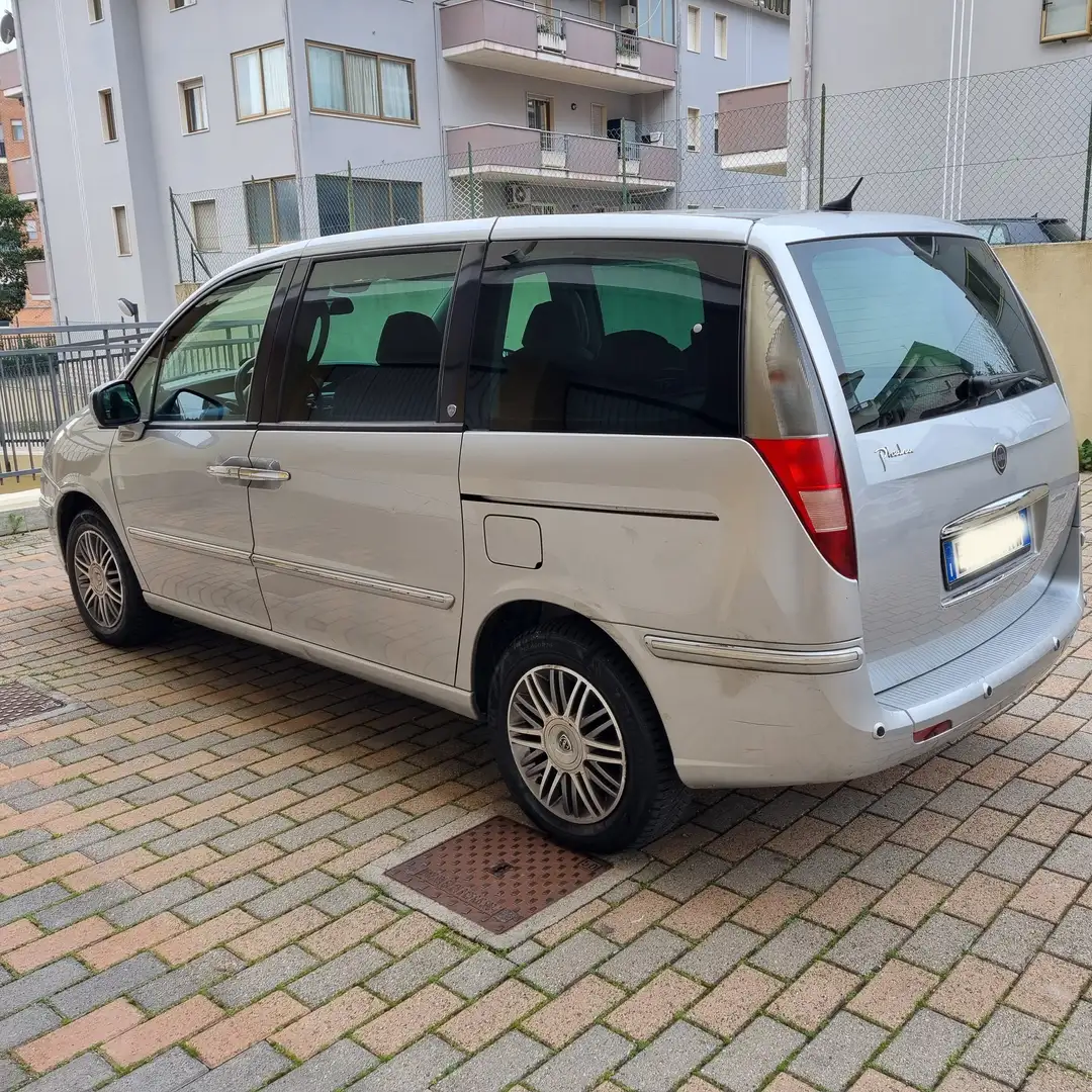 Lancia Phedra Phedra 2.0 mjt Oro 136cv dpf Plateado - 2