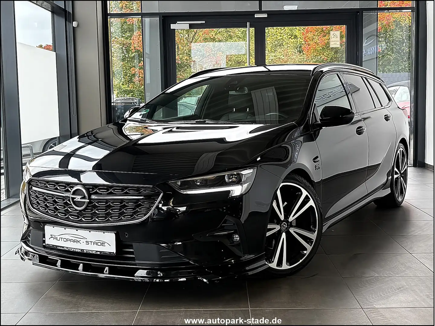 Opel Insignia OPC-Line Ultimate 4x4 BOSE HUD LED AHK Noir - 2