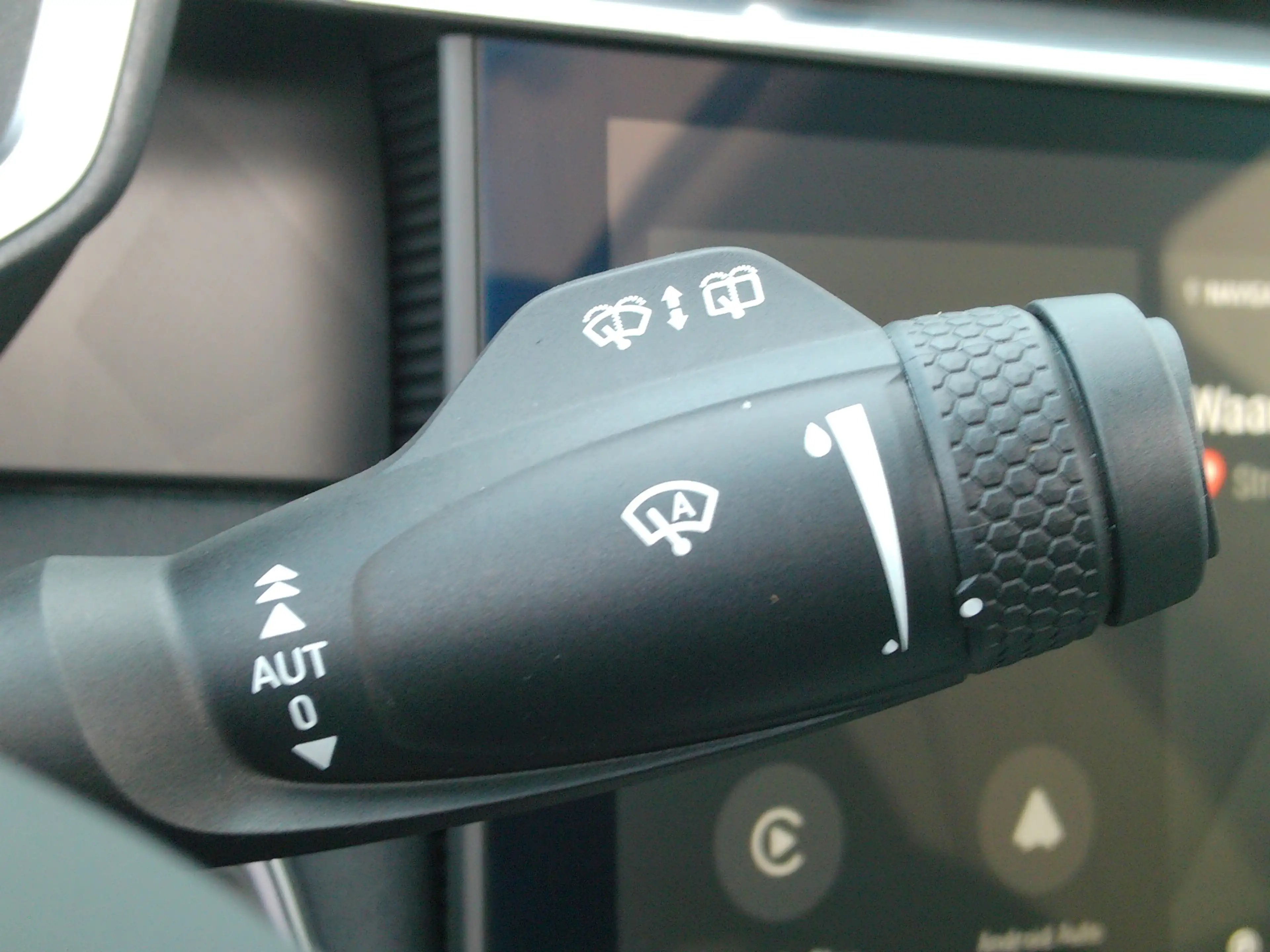 Lynk & Co 01 1.5, Black Style / Full LED / Elektr. Schuifdak / — photo 12