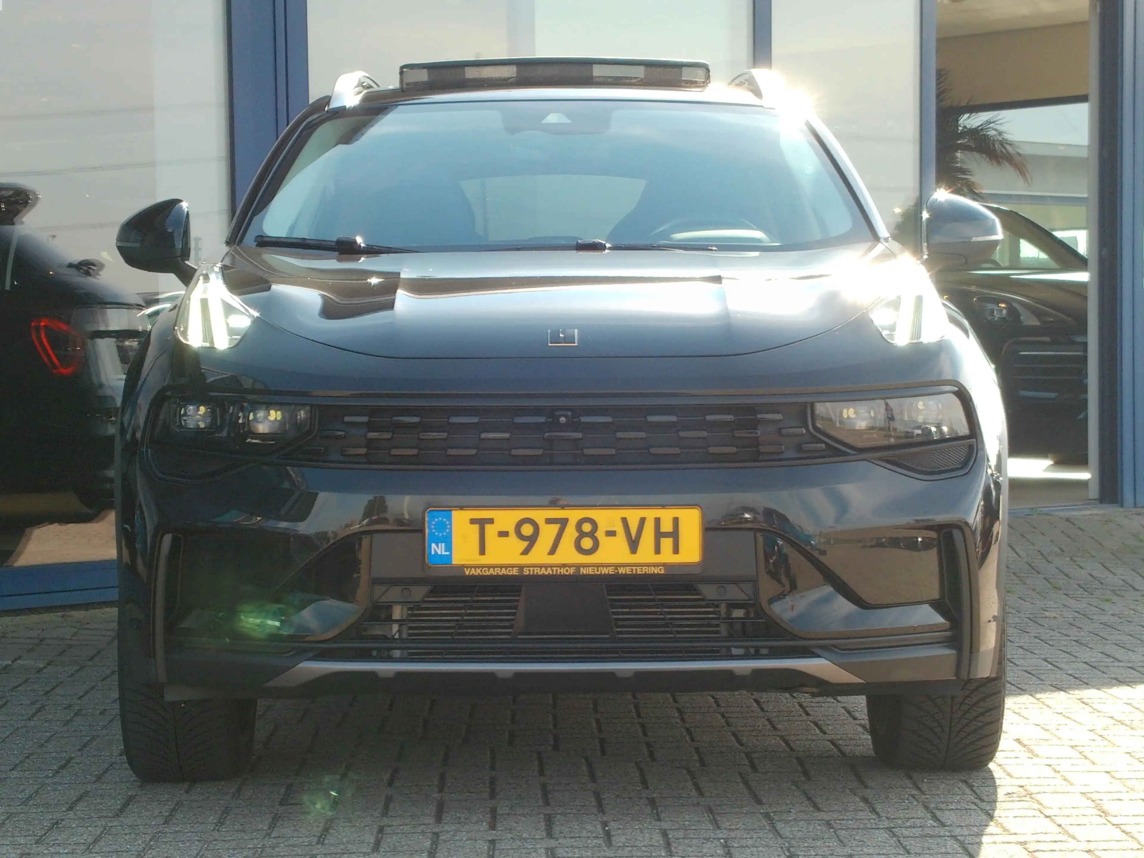 Lynk & Co 01 1.5, Black Style / Full LED / Elektr. Schuifdak / — photo 2