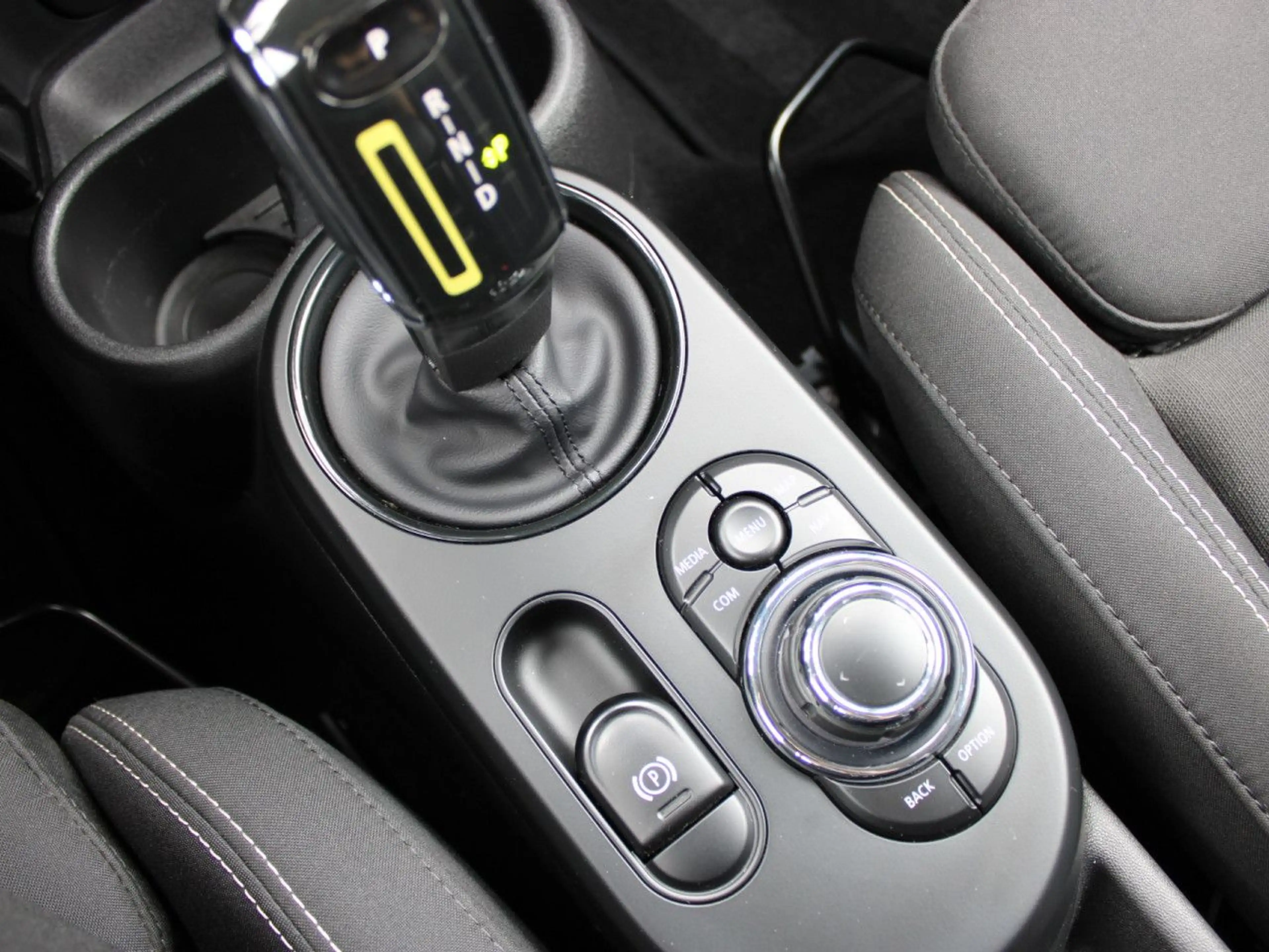 MINI Cooper SE Essential Sports.Navi LED Sitzh.DrivAs — photo 14
