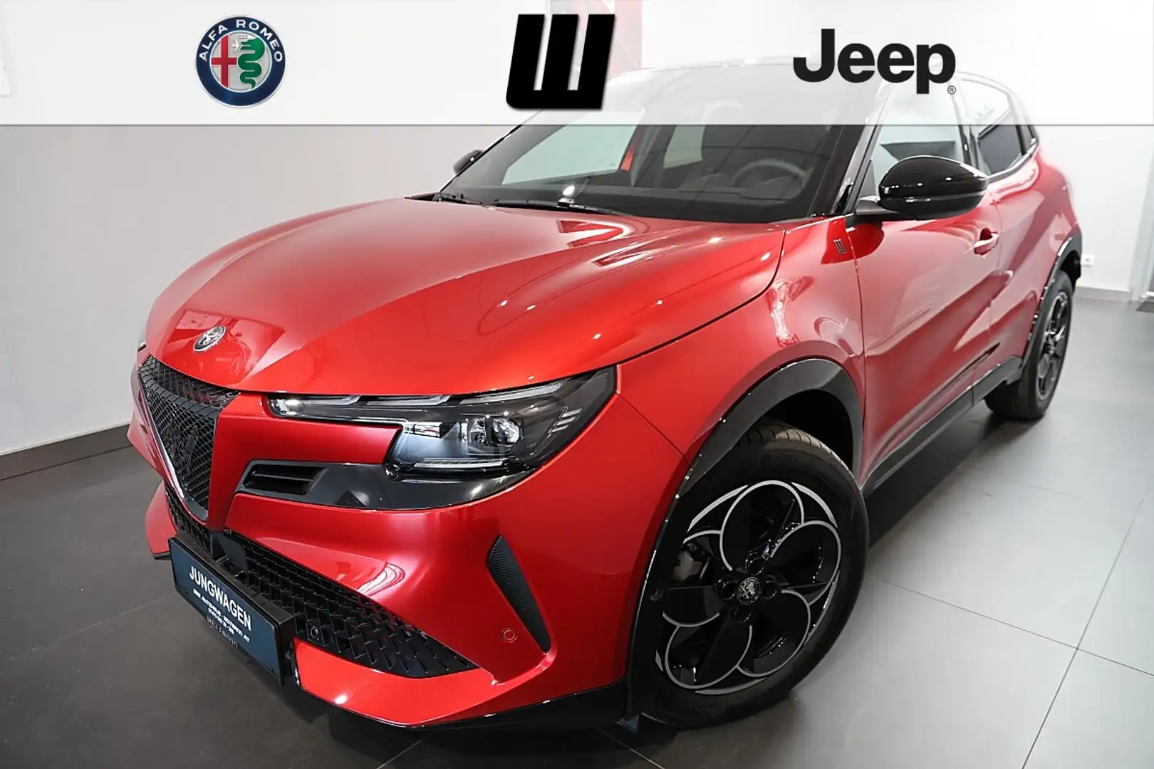 Alfa Romeo Junior Ibrida Q4 1.2 MHEV eAWD e-DCT6 Rot - 1